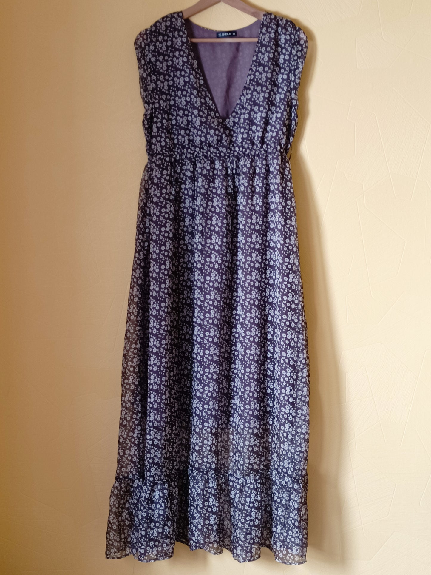 Robe longue manches courtes Sheilay marron fleurie Taille M