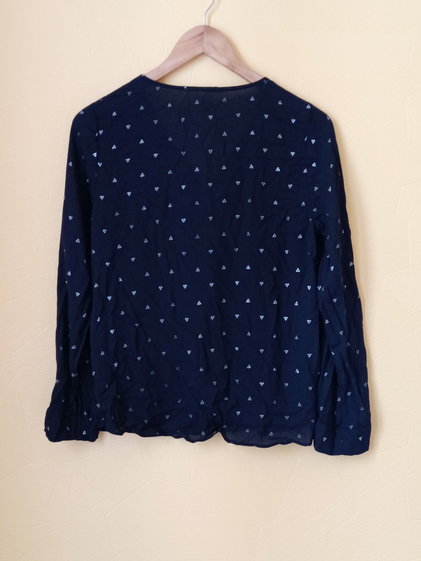 Blouse avec fermeture Cache-Cache noire imprimée triangles Taille 38