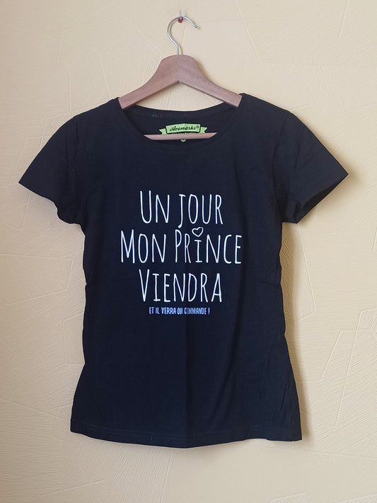 T-shirt Avomarks noir avec impression Taille S