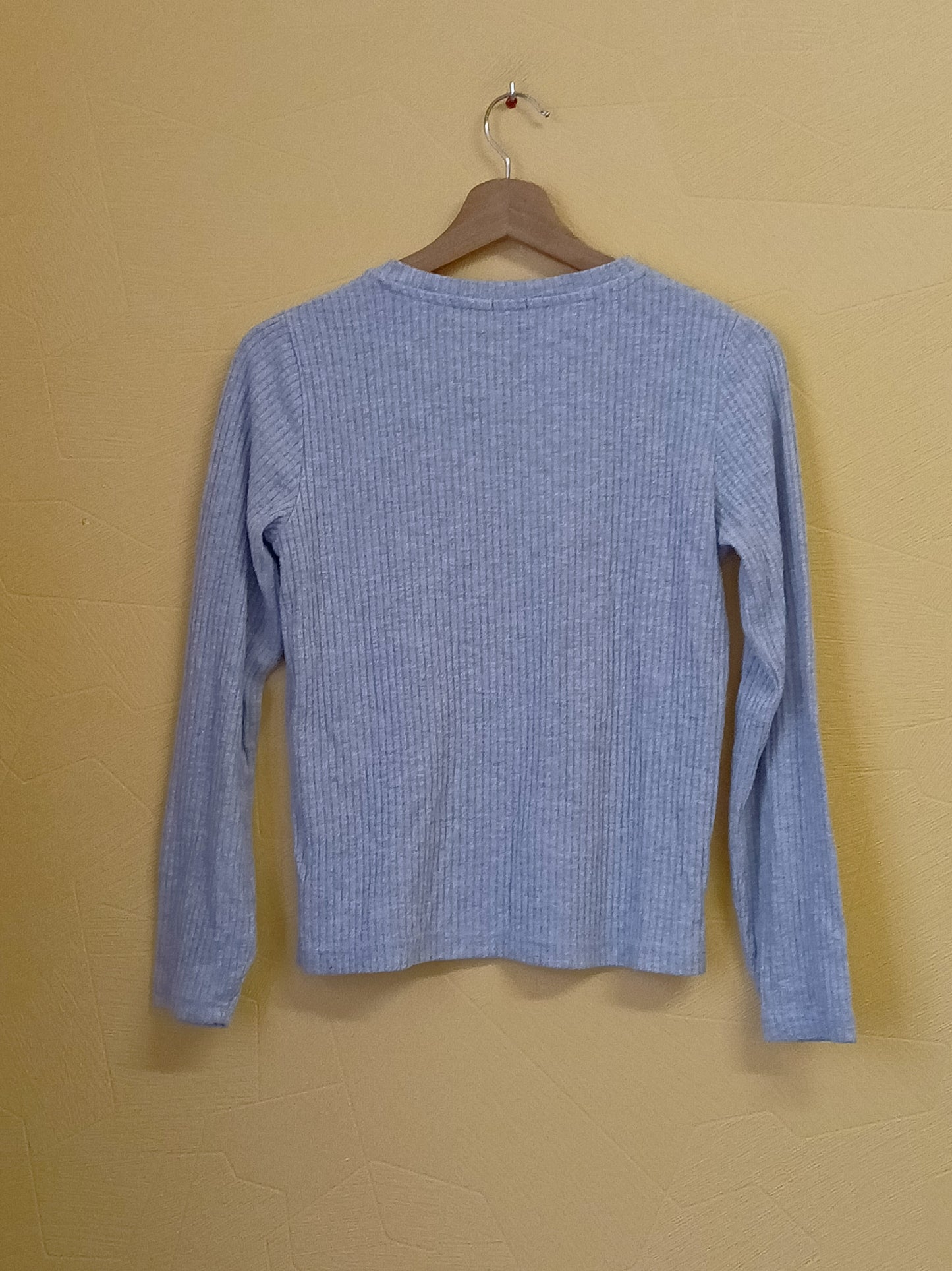 Pull fin Kiabi gris clair avec impression Taille 12 Ans