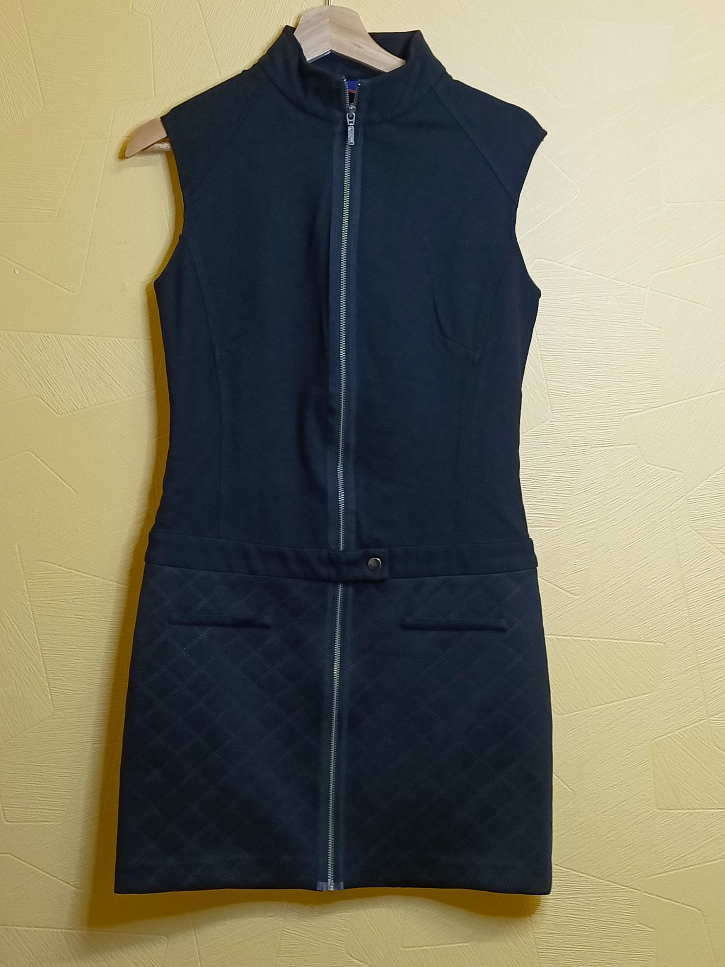 Robe sans manche Miss Captain noire Taille 38