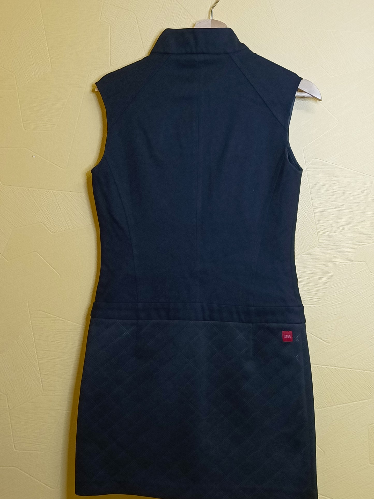 Robe sans manche Miss Captain noire Taille 38