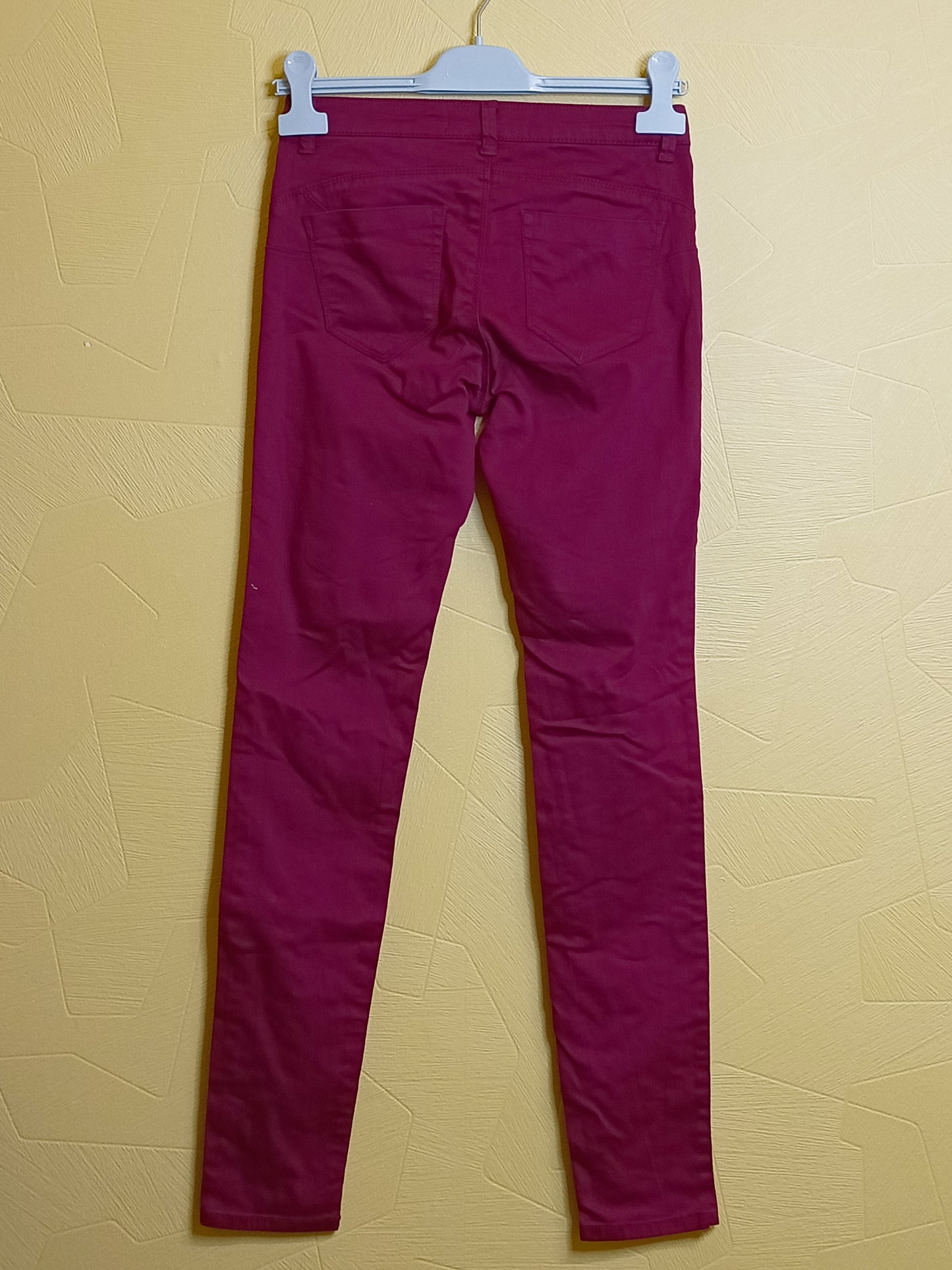 Jeans Cache-Cache rouge foncé Taille 34