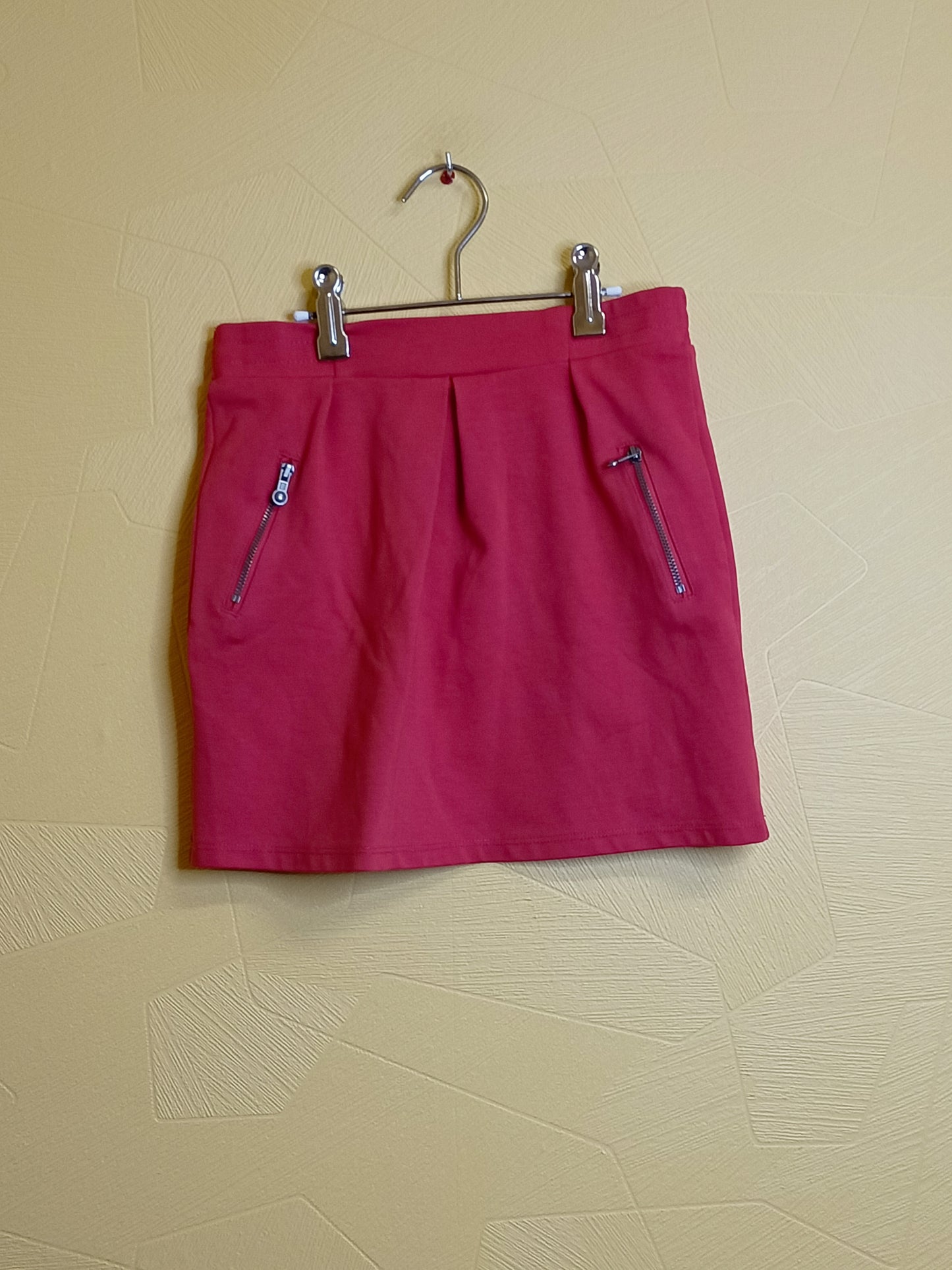 Jupe Kiabi rouge Taille 10 Ans