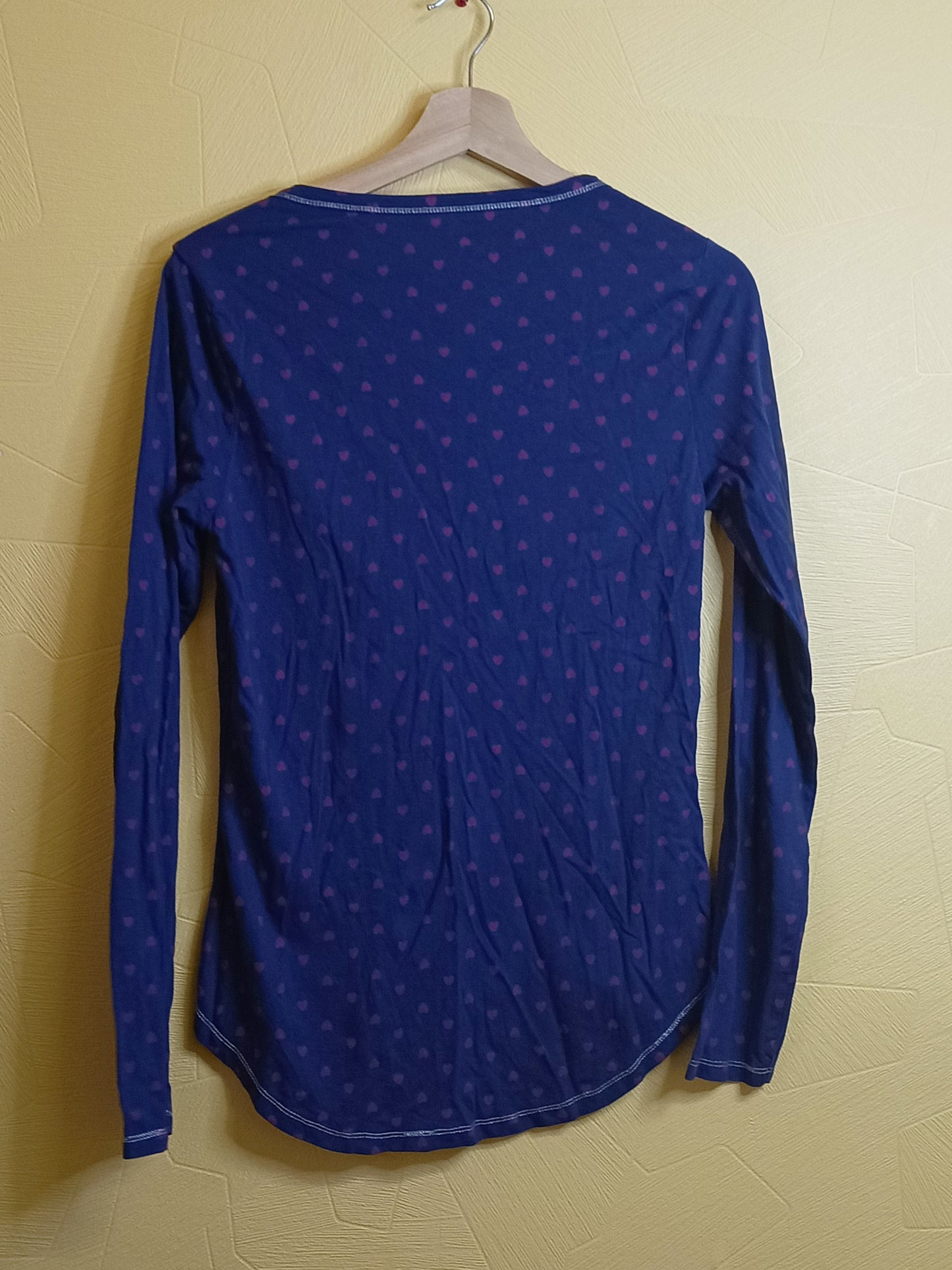 T-shirt manches longues In extenso violet avec motifs cœurs Taille M