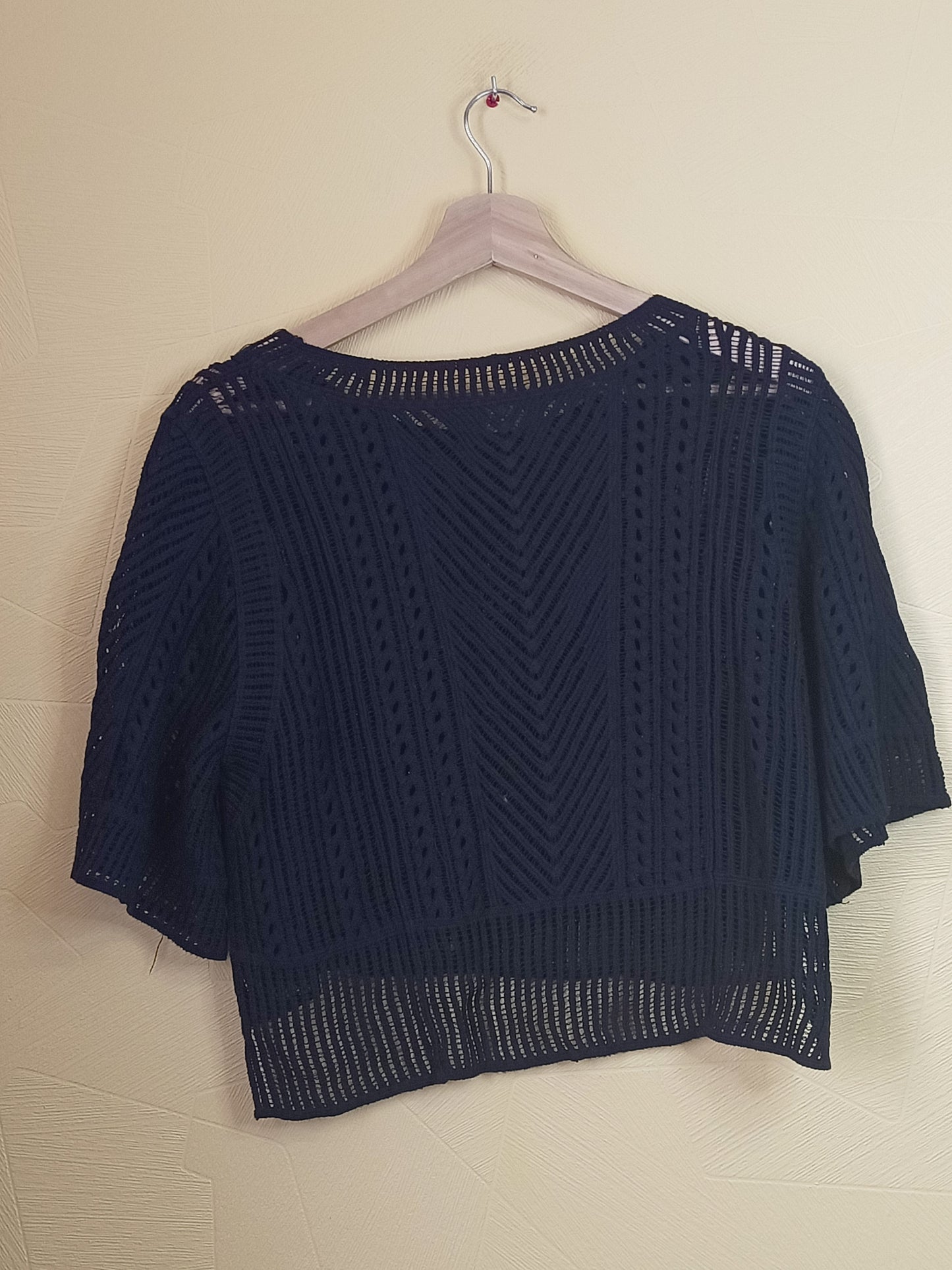 Pull mailles ajourées manches courtes noir Taille M