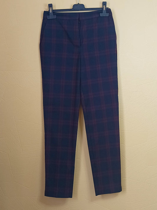 Pantalon Kiabi bleu marine et bordeaux à carreaux Taille 34