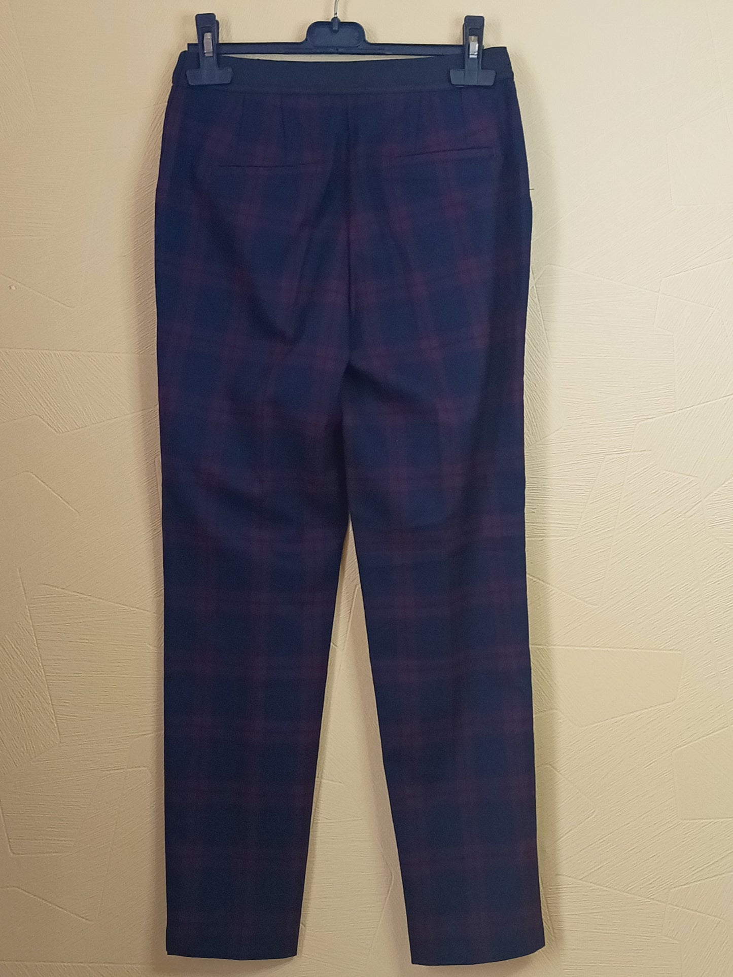 Pantalon Kiabi bleu marine et bordeaux à carreaux Taille 34