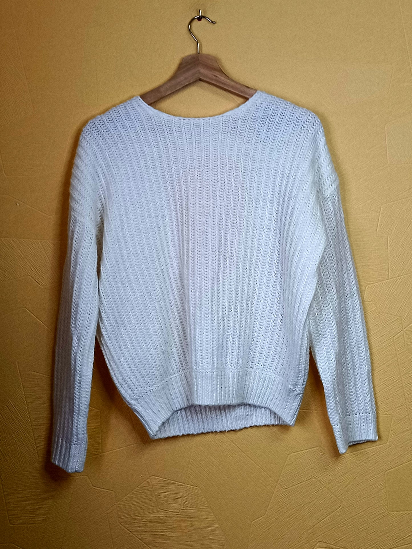Pull col V dans le dos Asos blanc cassé Taille 34