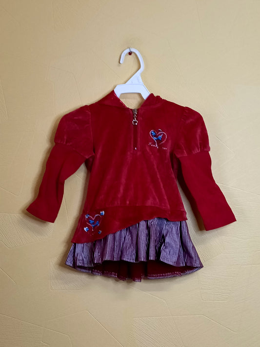 Robe manches longues à capuche Little Girls rouge Taille 18 Mois