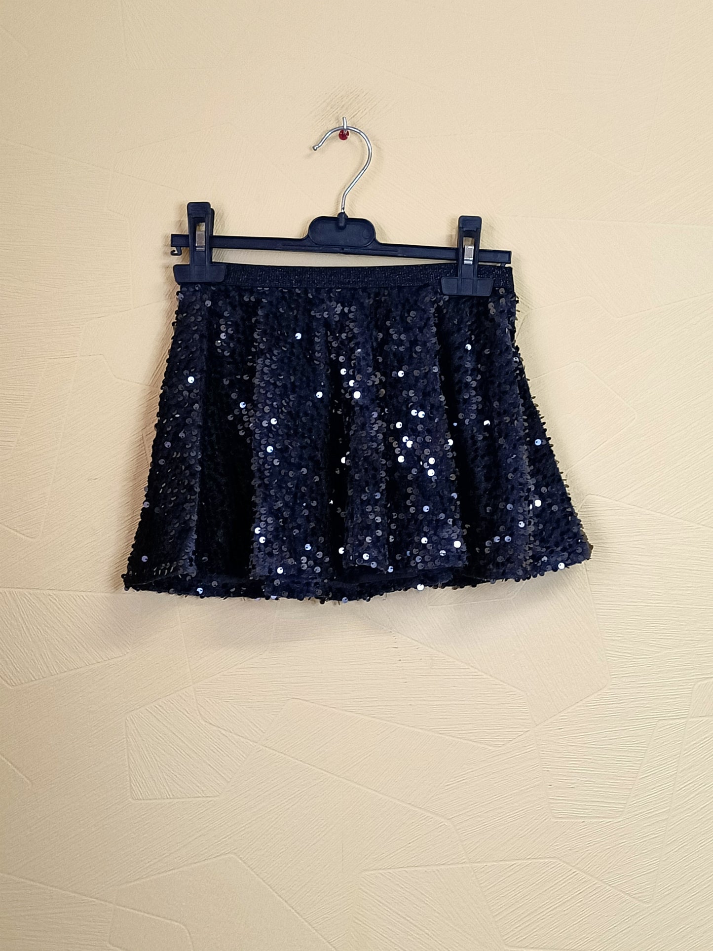 Jupe DPAM noire avec sequins Taille 4 Ans