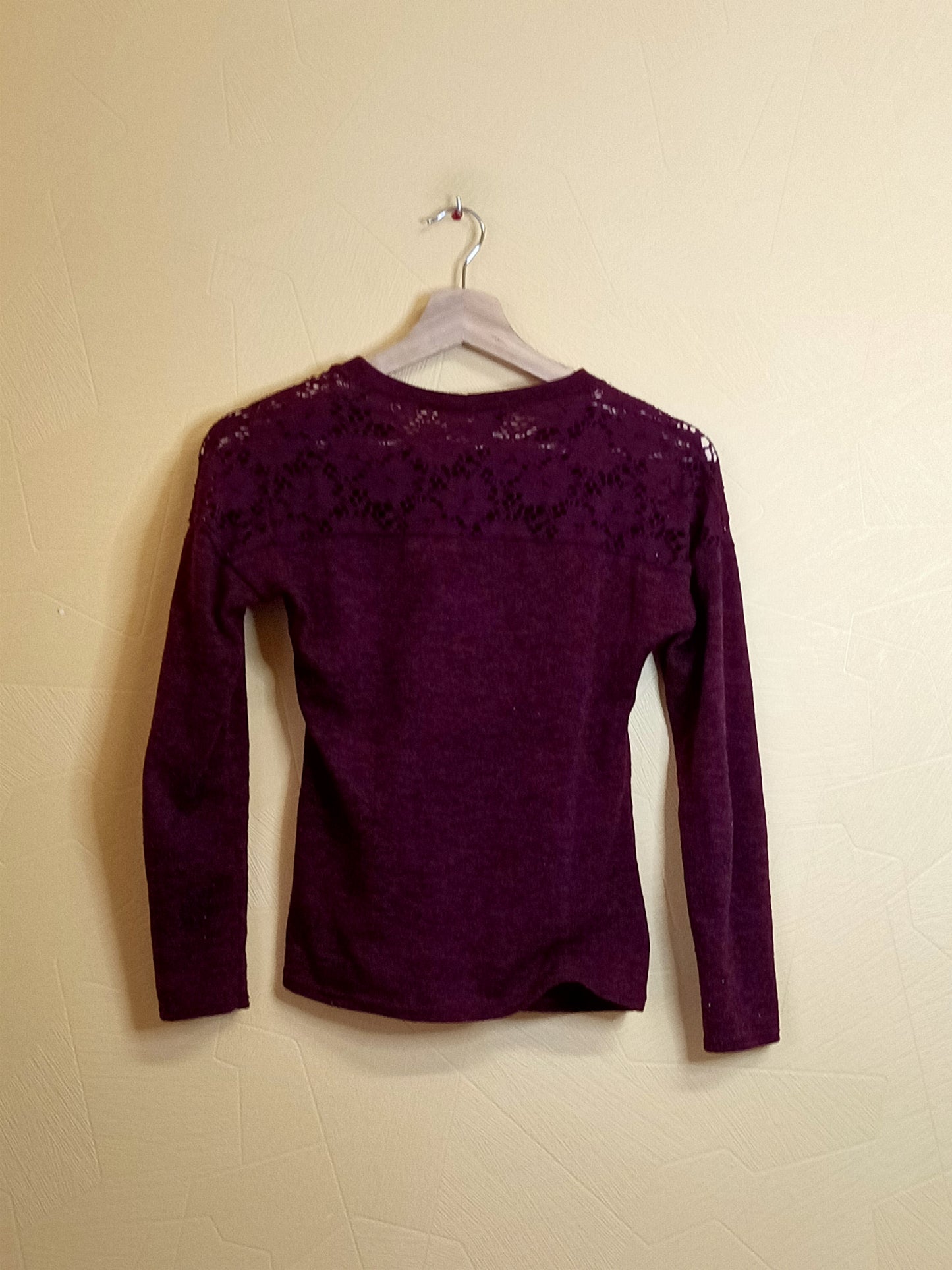 Pull avec dentelle Lili Cat bordeaux Taille 12 Ans