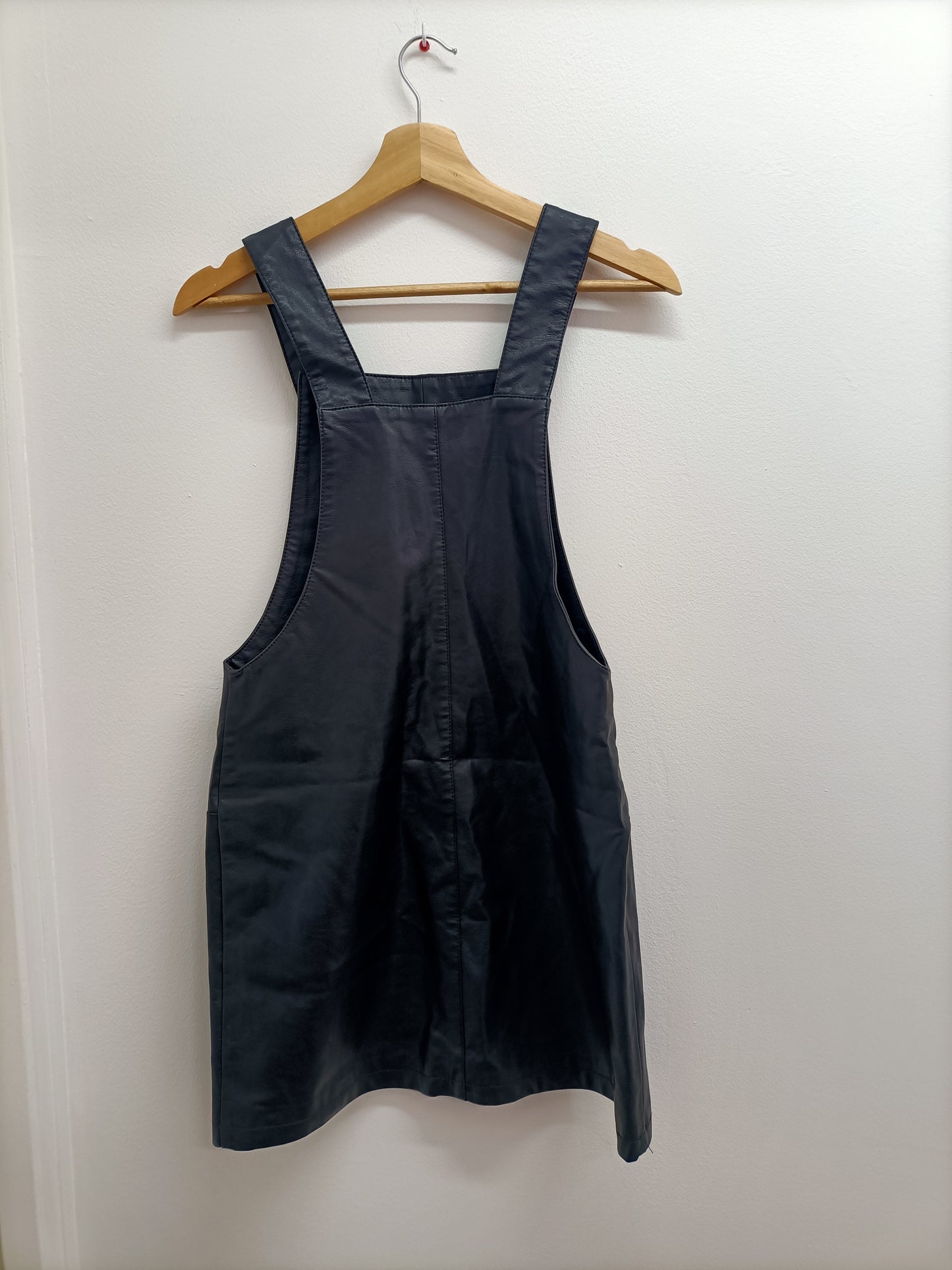 Robe à bretelles en simili cuir Cache-Cache noire Taille 34