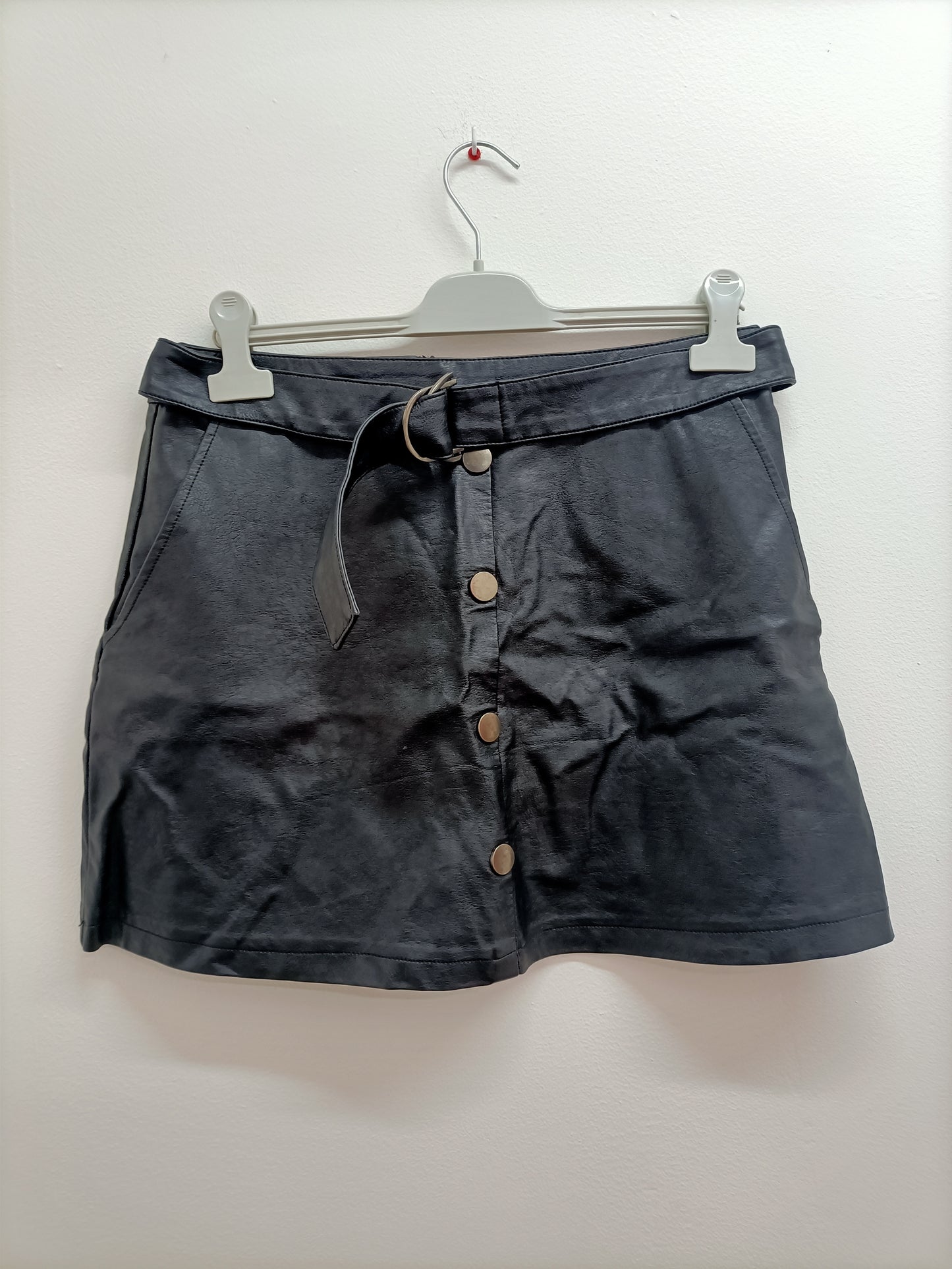 Jupe simili cuir Gémo noire avec ceinture Taille 42