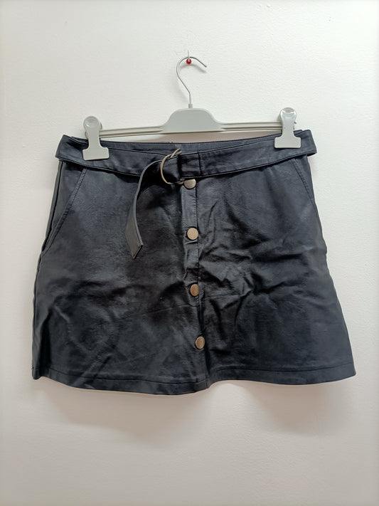 Jupe simili cuir Gémo noire avec ceinture Taille 42