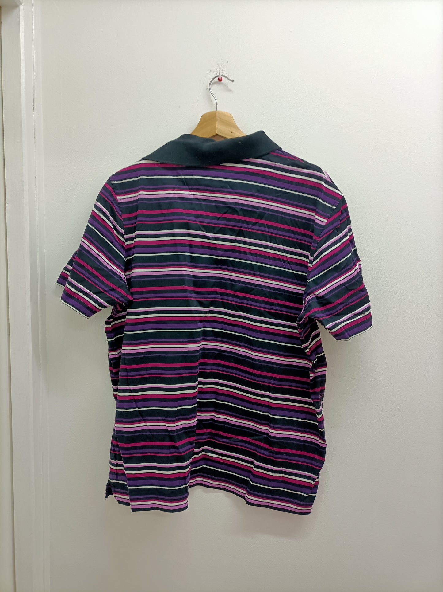 Polo Olymp rayé noir, violet, rose et blanc Taille XL