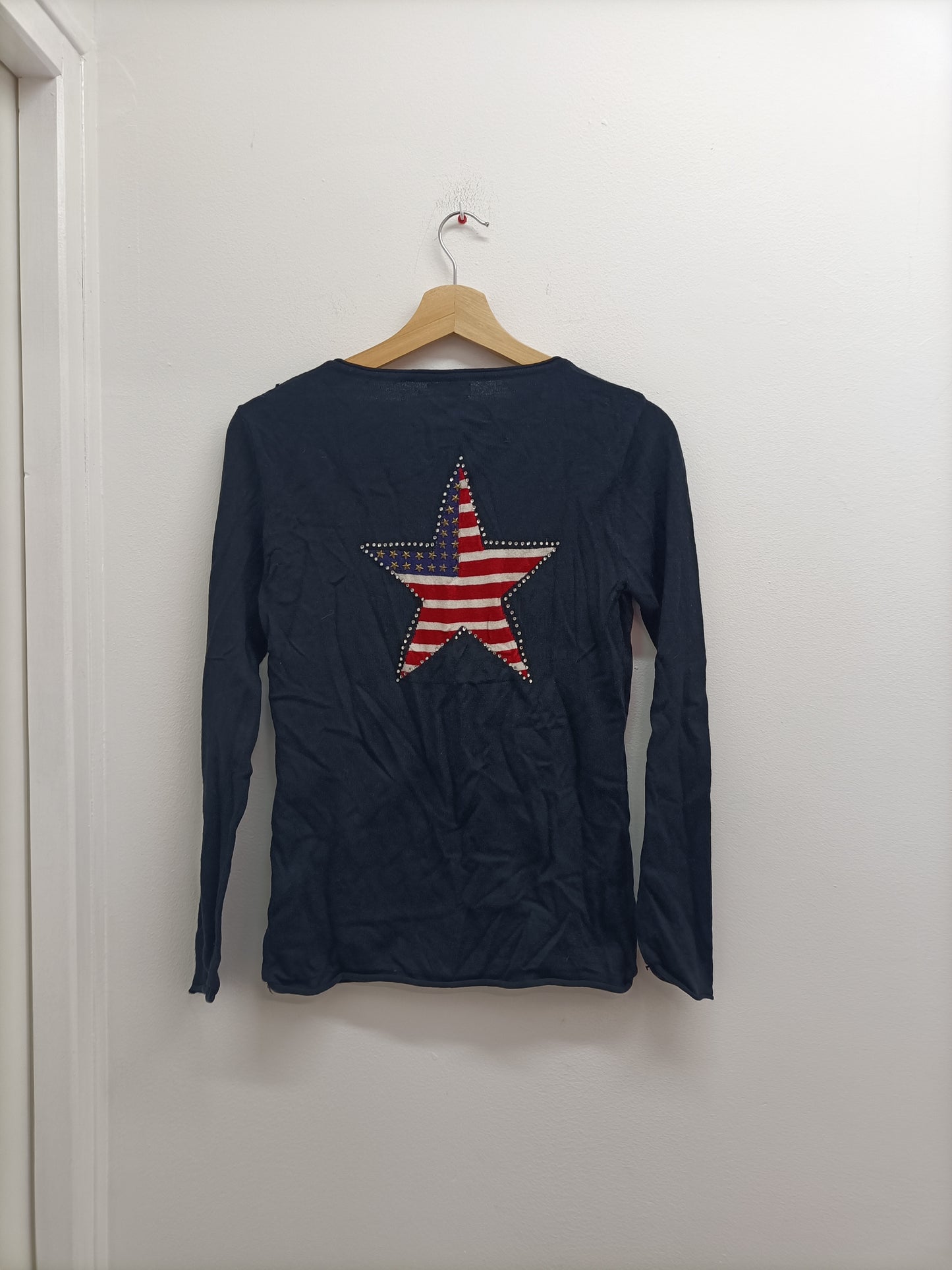 Pull fin Miss Li noir avec étoile dans le dos Taille M