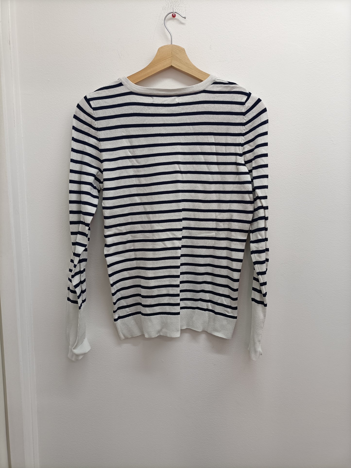 Pull fin camaïeu rayé bleu marine et blanc Taille M