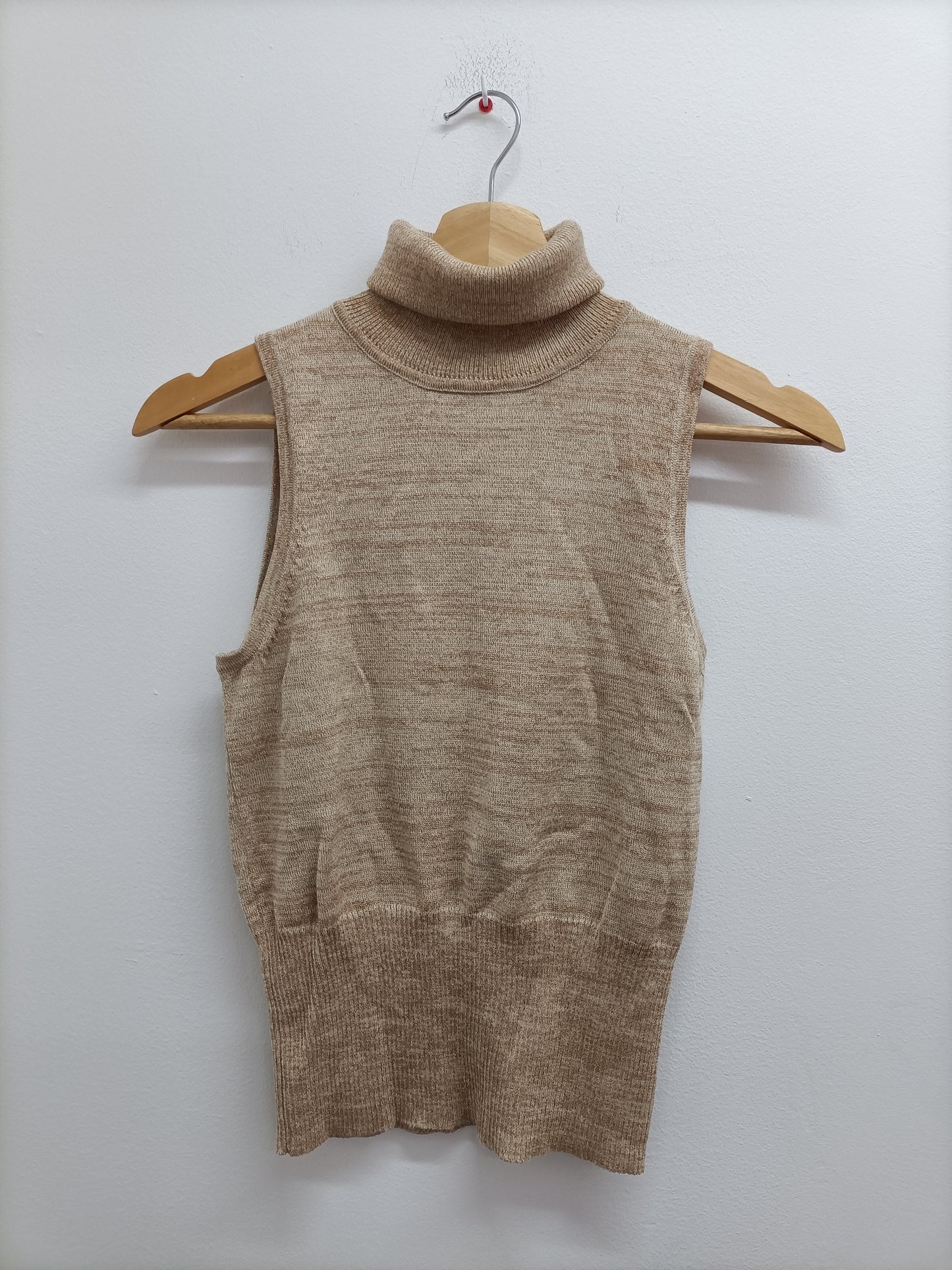 Pull sans manches avec col Miss Sara beige doré Taille XS