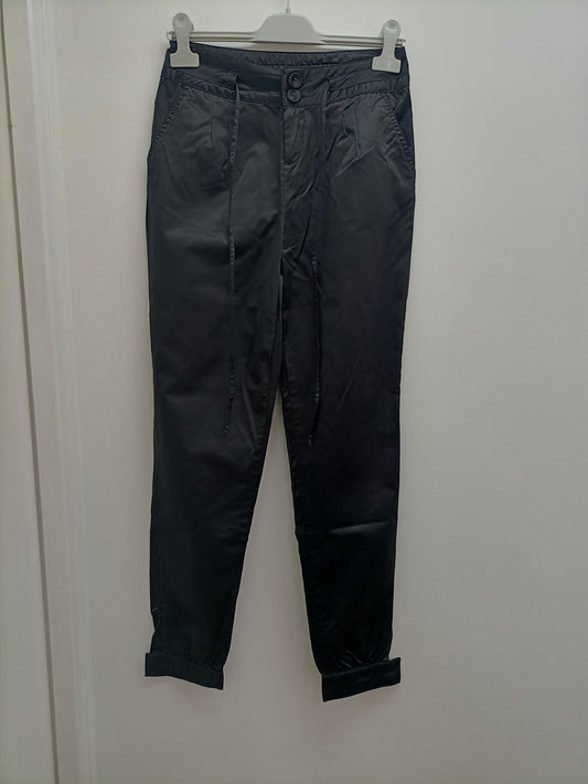 Pantalon Colours of The World noir satiné Taille 34