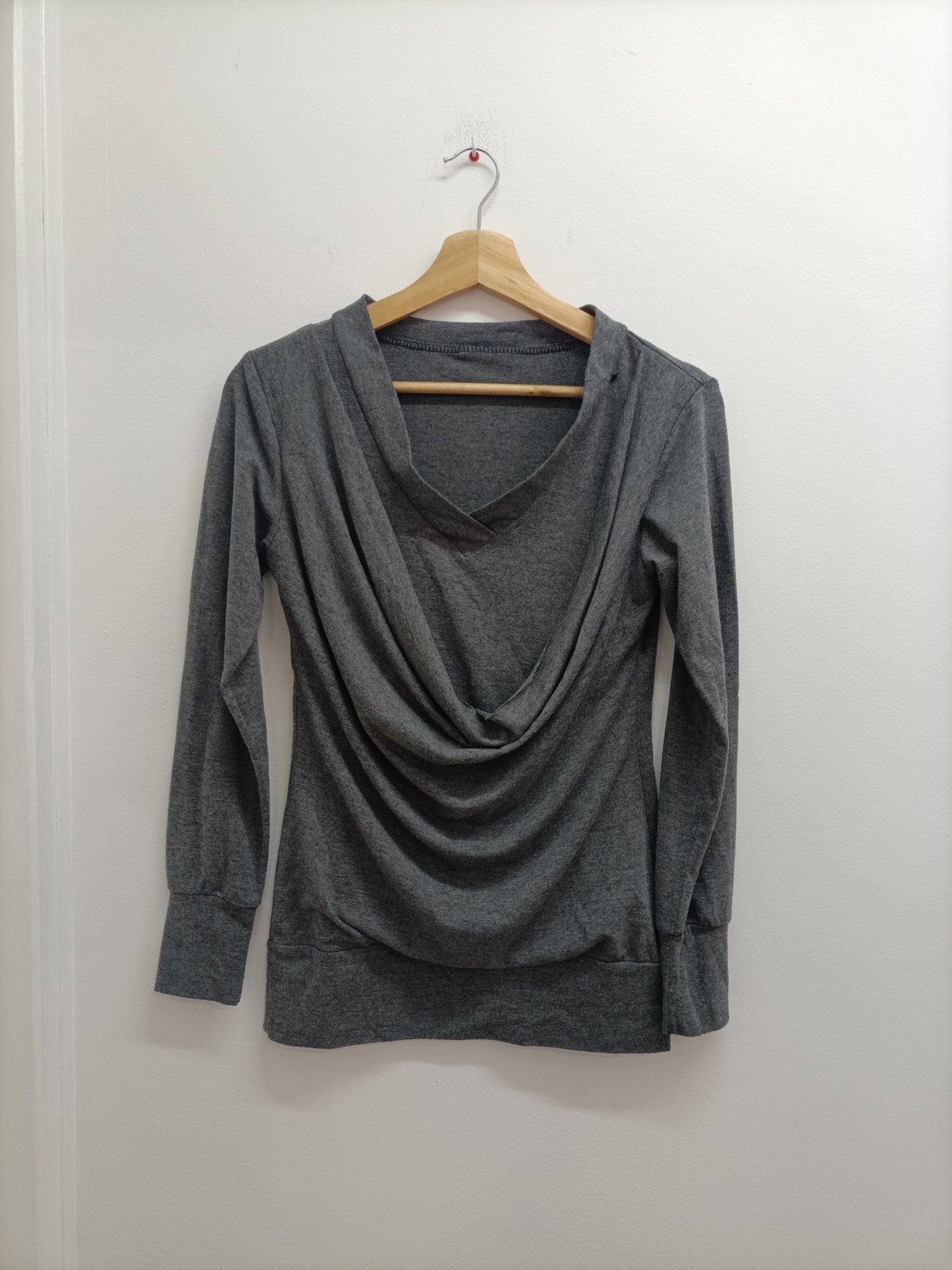 Pull fin avec double col gris foncé Taille L
