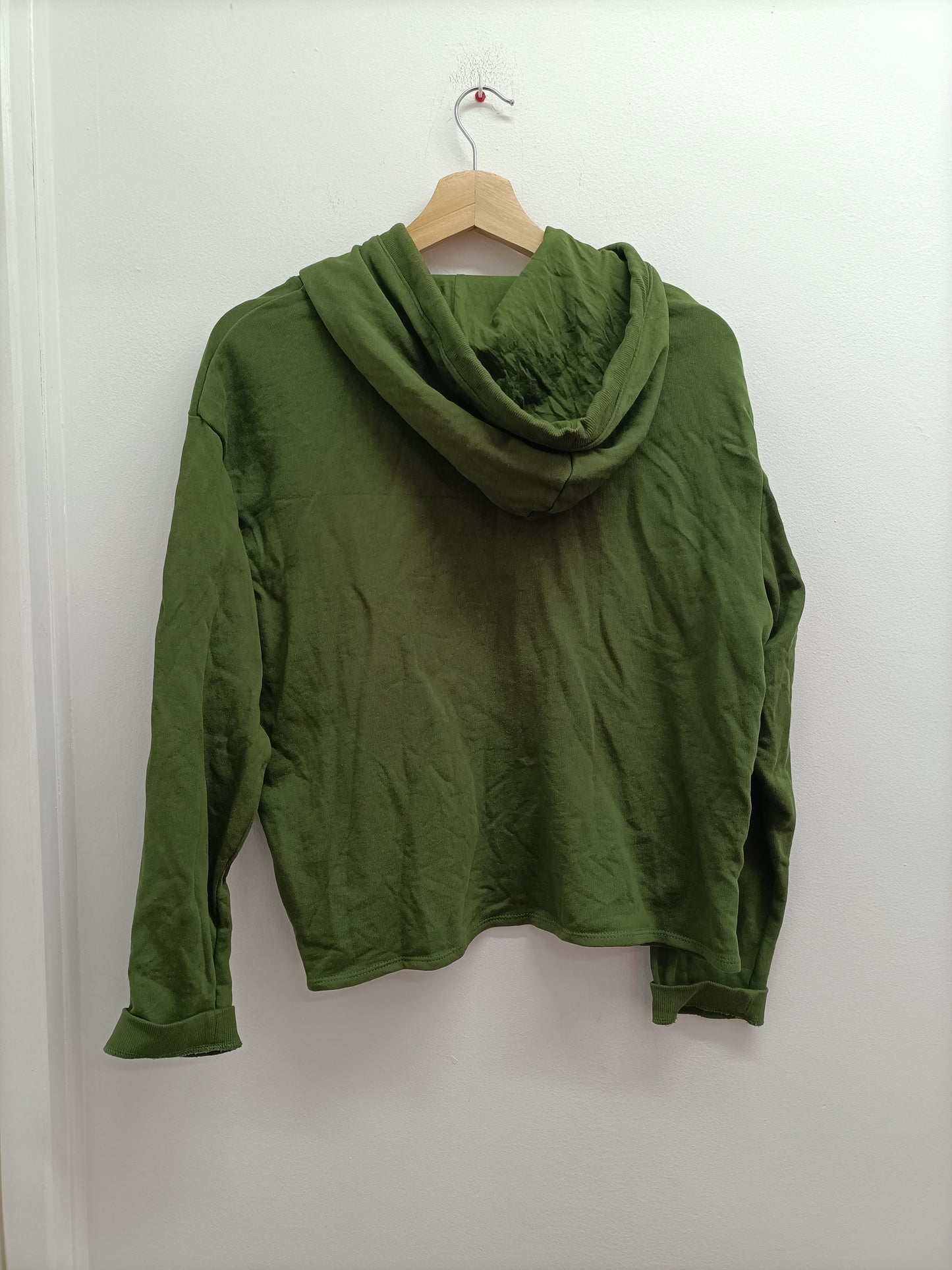 Sweat à capuche Kiabi kaki avec impression Taille L