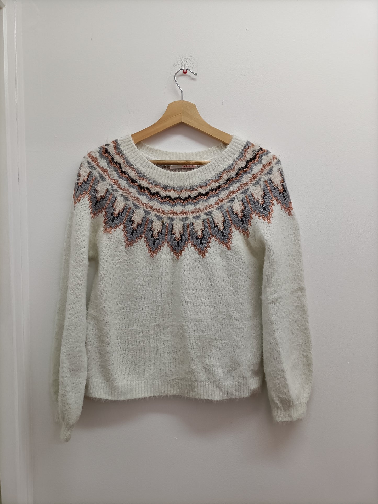 Pull maille poilue Camaïeu blanc à motifs Taille M