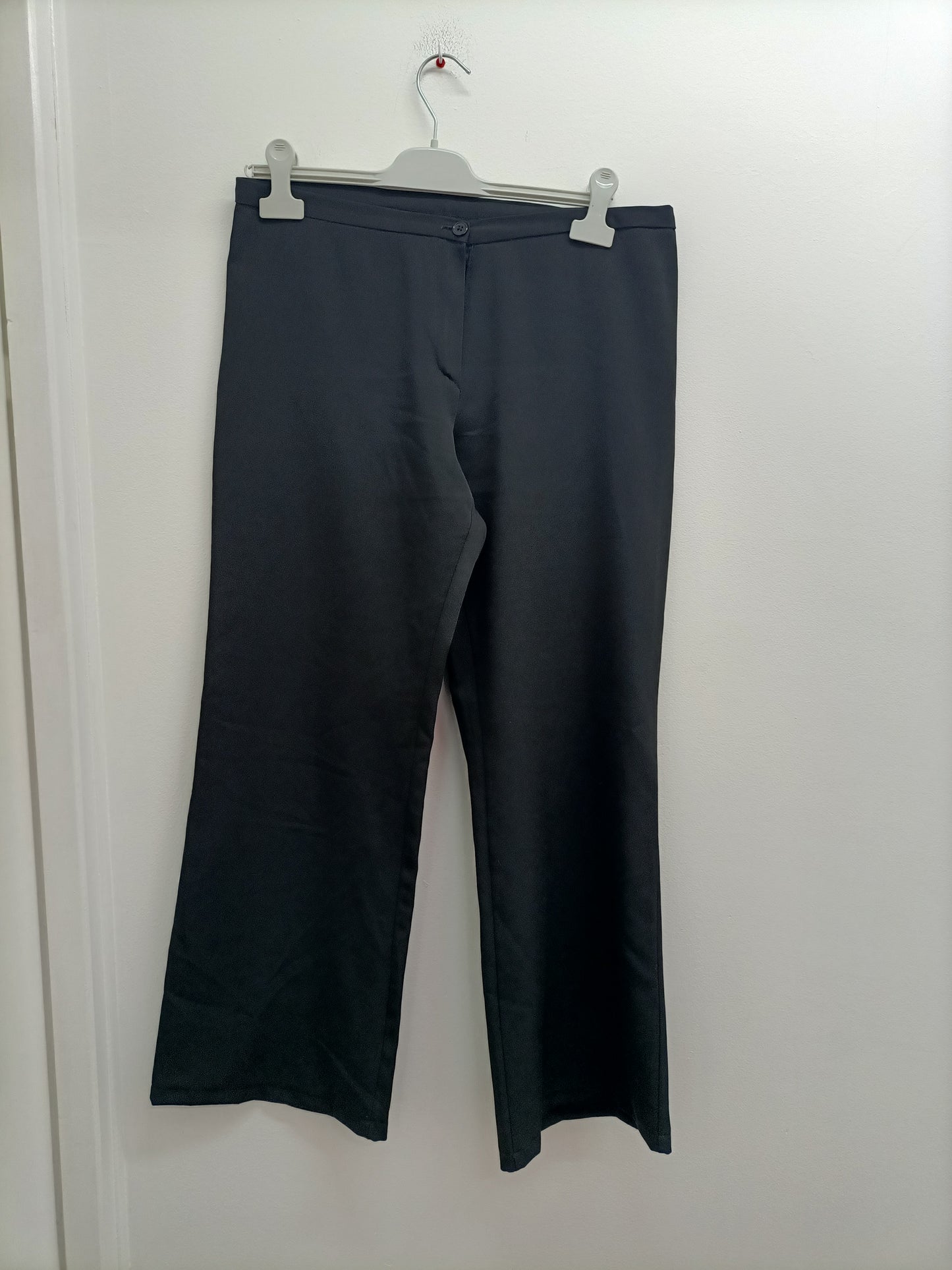 Pantalon noir jambes larges Taille 42