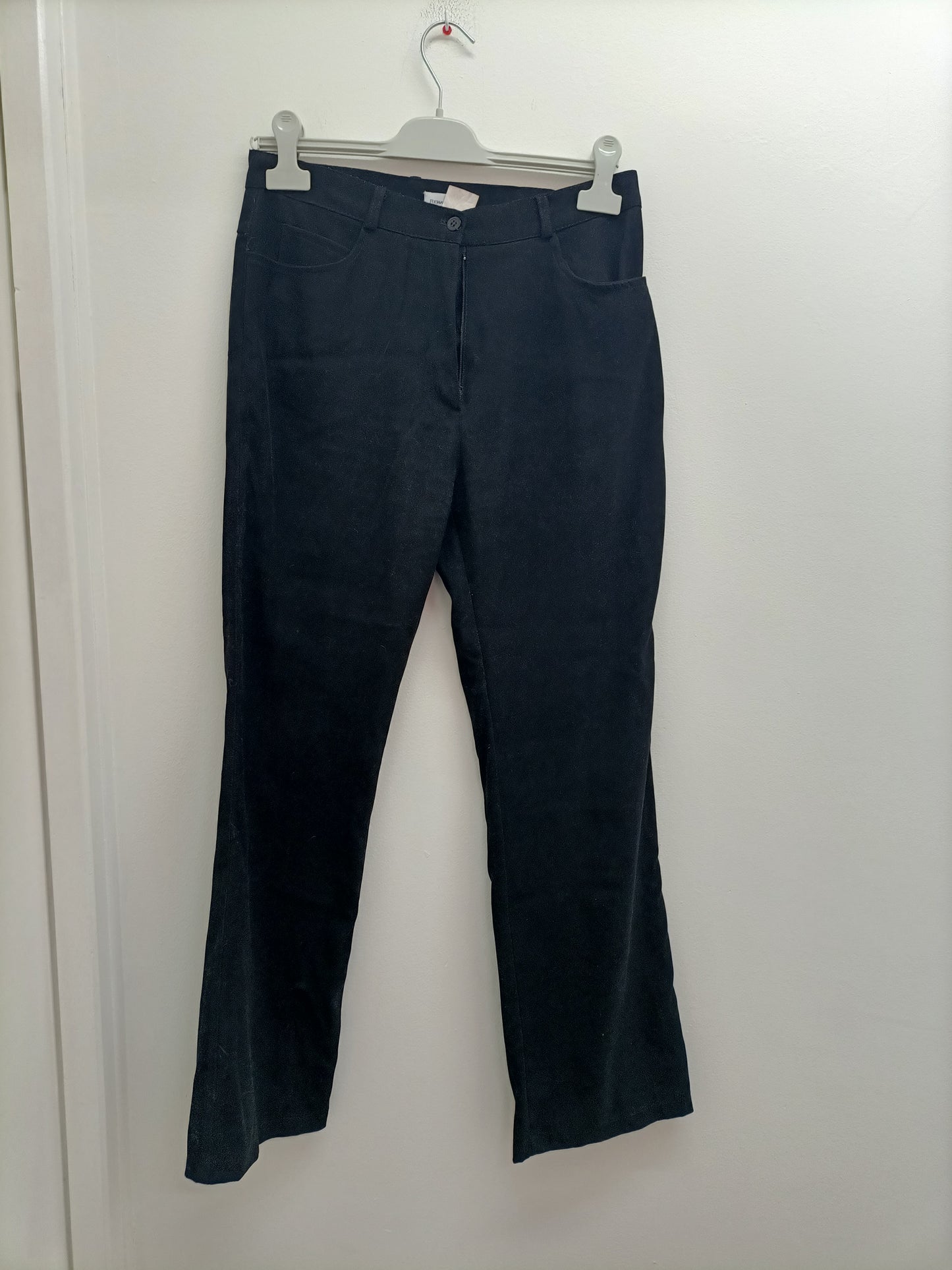 Pantalon Renatto Bene noir effet "peau de pêche" Taille 40
