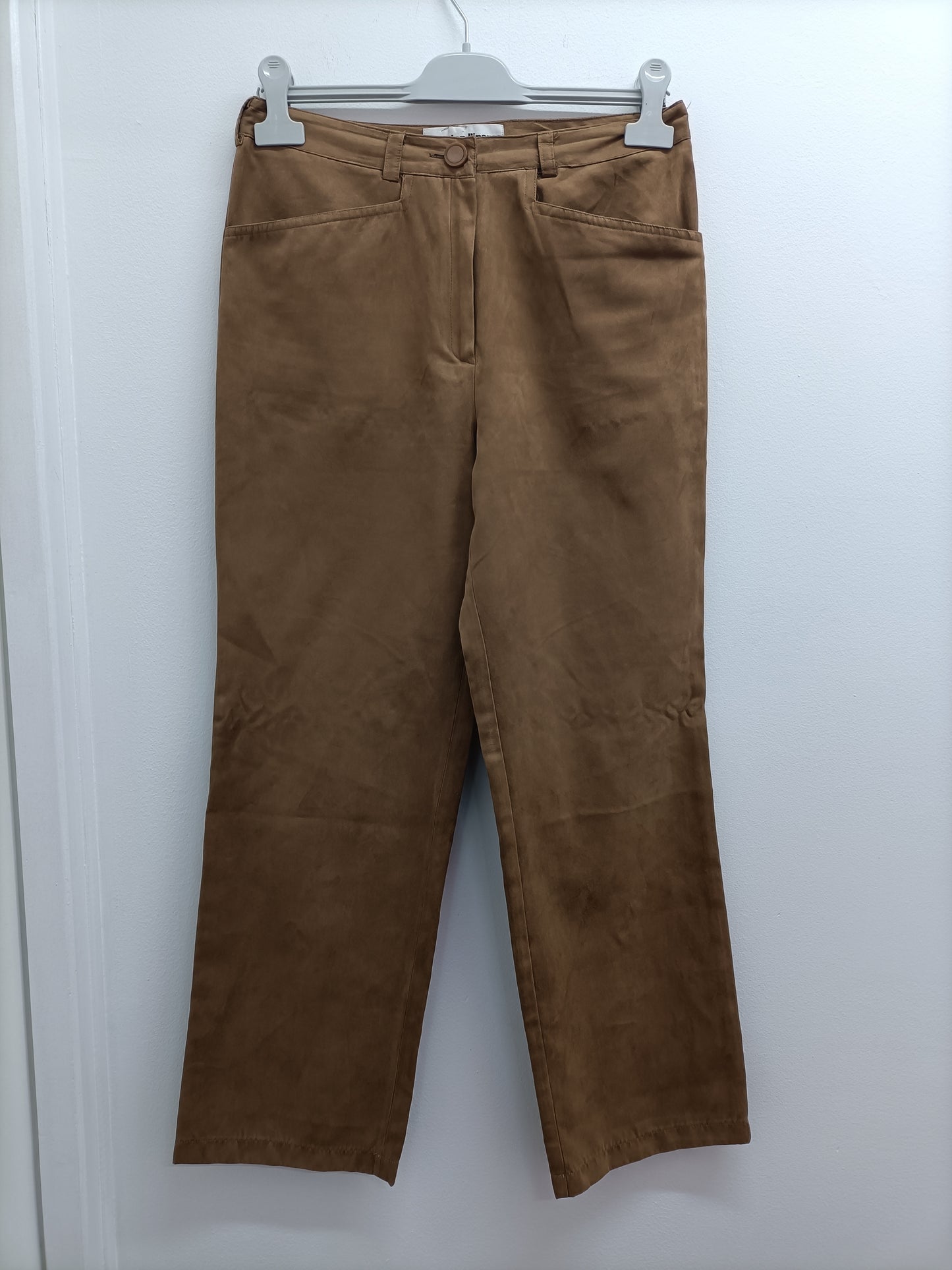 Pantalon Christian Llinares marron clair effet "peau de pêche" Taille 42
