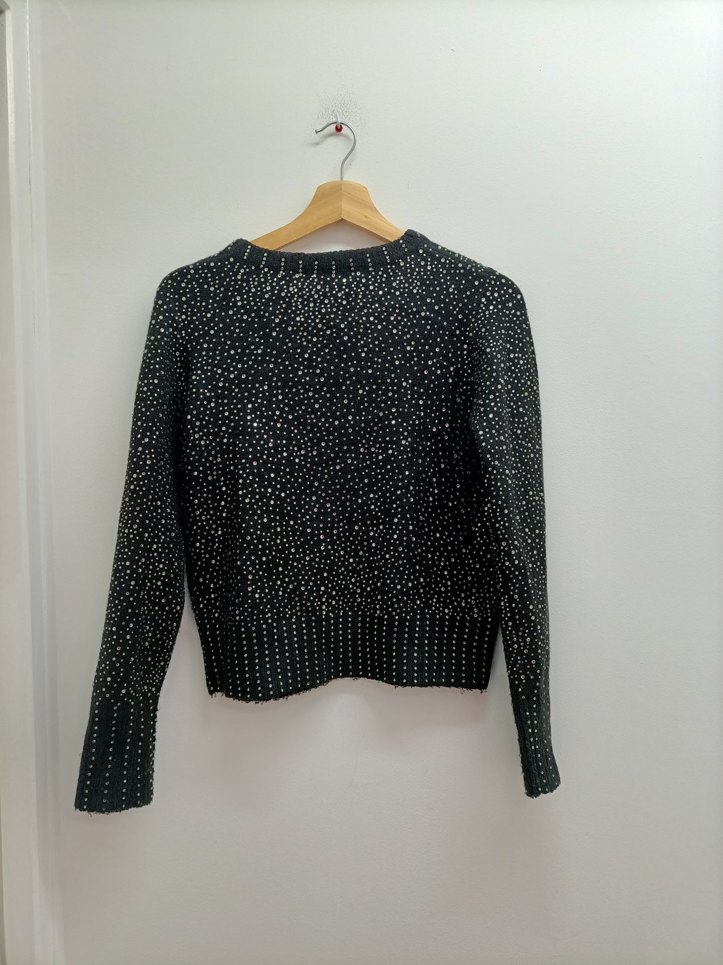 Pull noir avec strass Taille M
