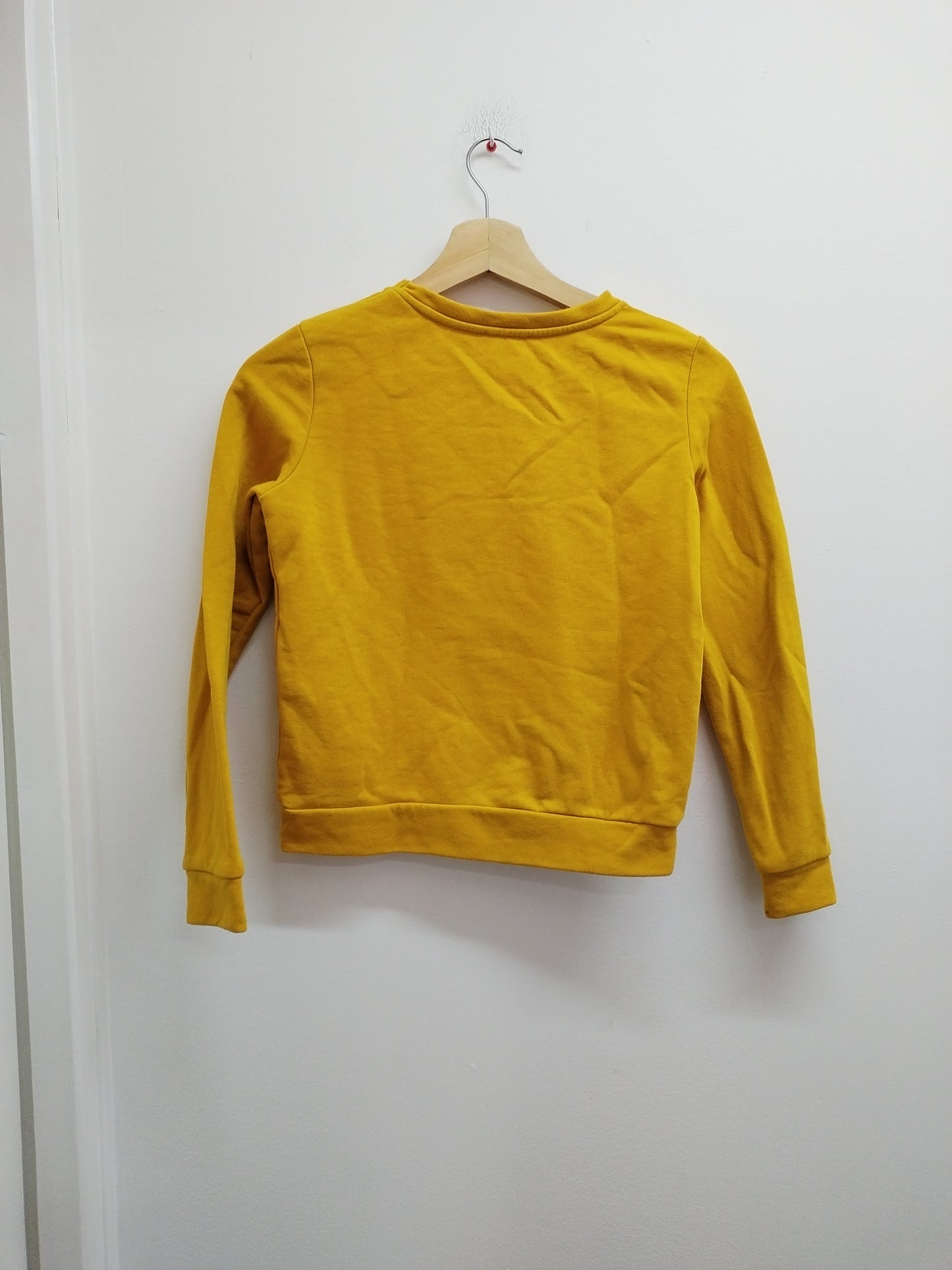 Sweat Kiabi moutarde avec broderie Taille 10 Ans