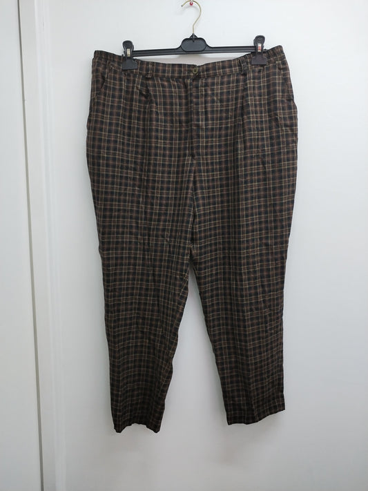 Pantalon Atelier Création GS marron à carreaux Taille 50