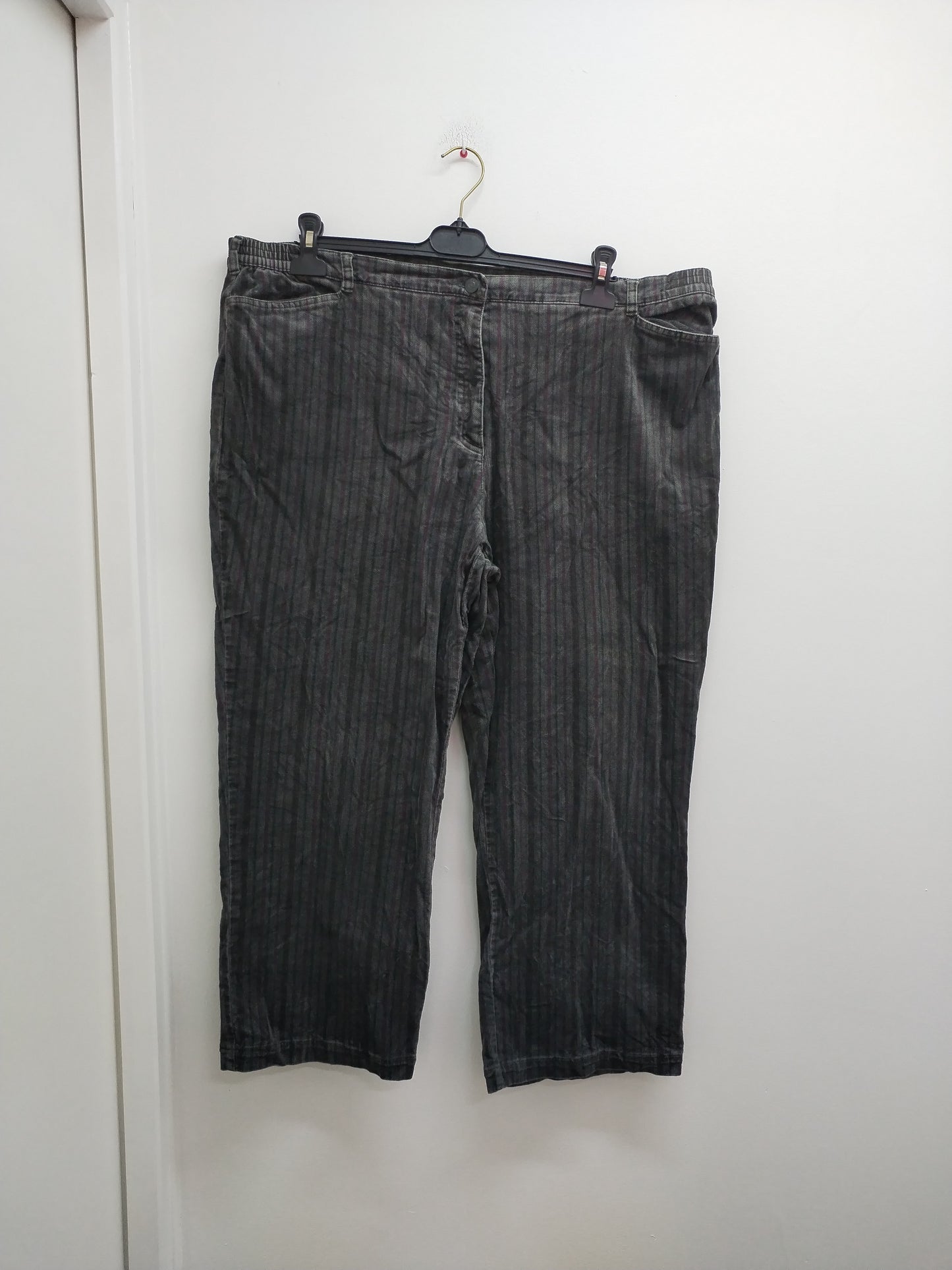 Pantalon velours Atelier Création AGS gris rayé Taille 56