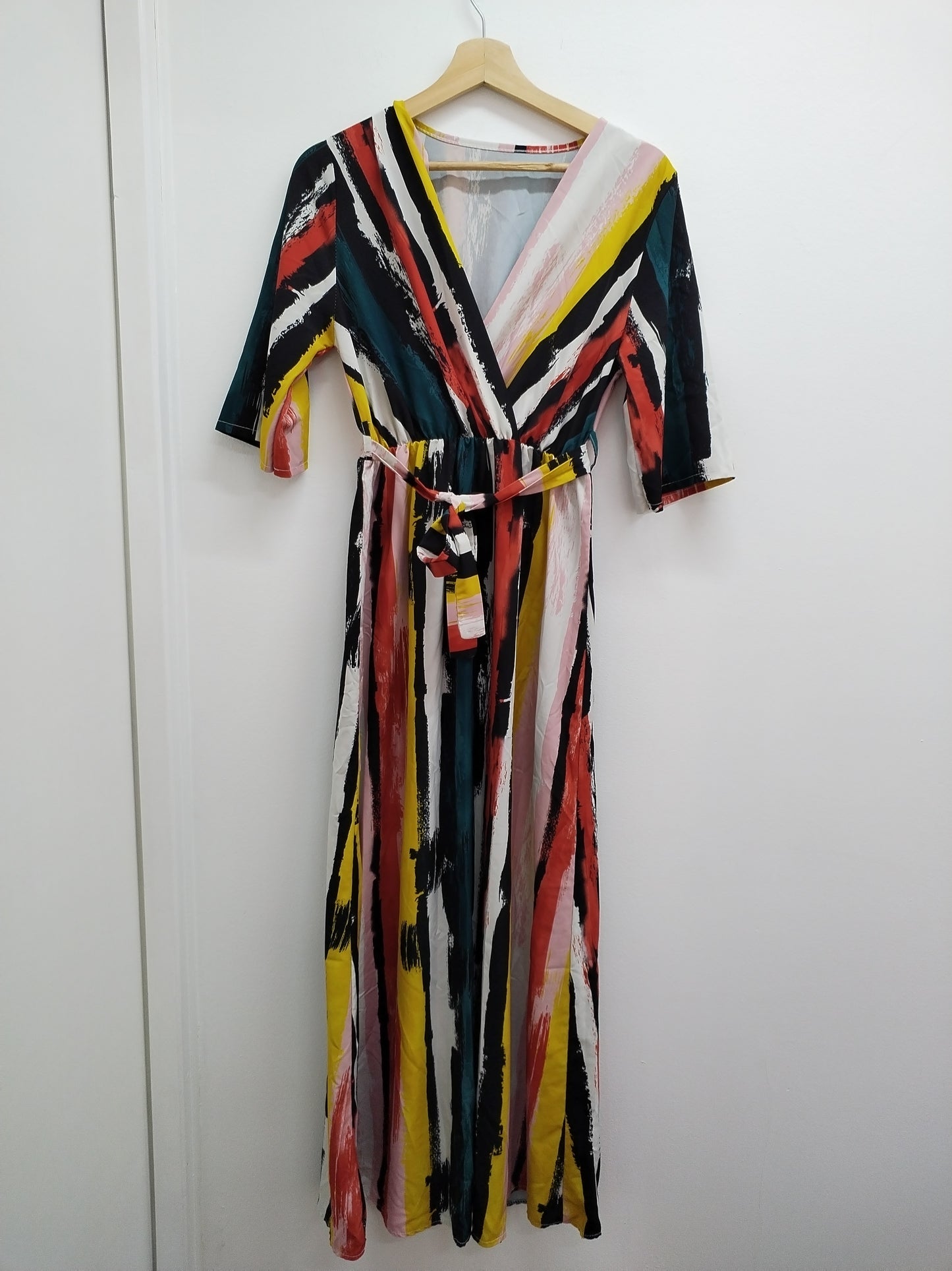 Robe manches courtes rayée multicolore Taille M
