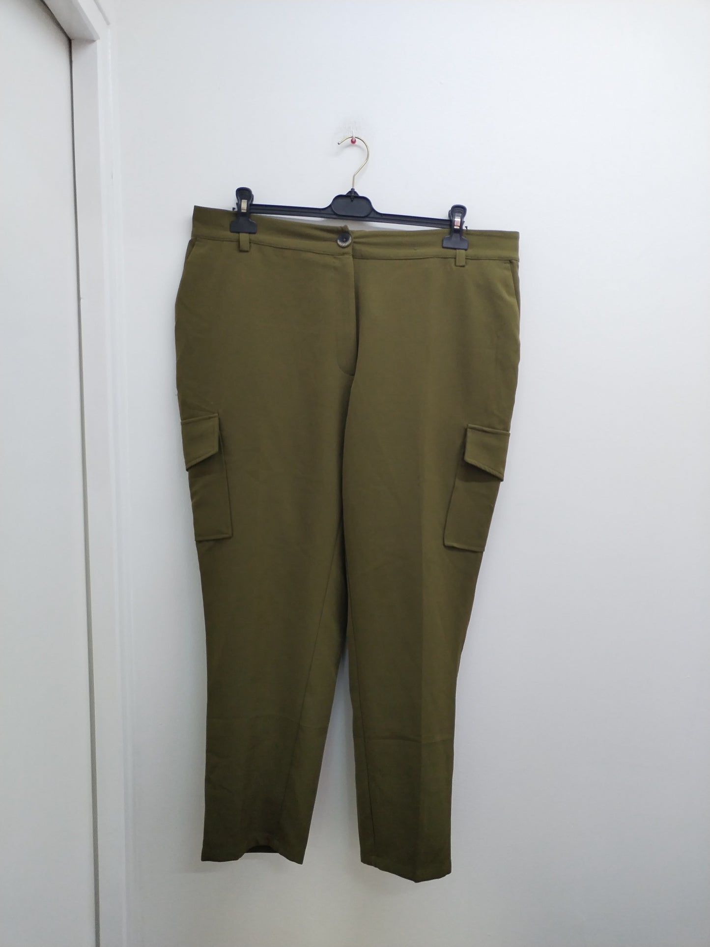 Pantalon fluide Kiabi kaki Taille 50