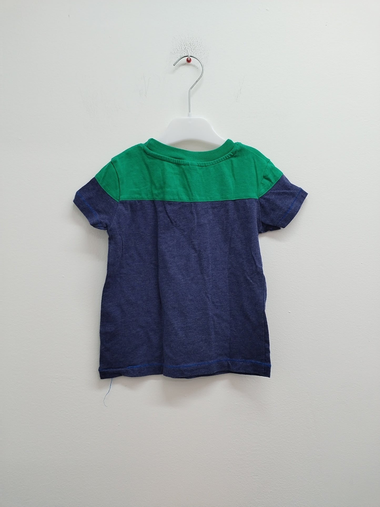 T-shirt Décathlon bleu et vert Taille 5 Ans