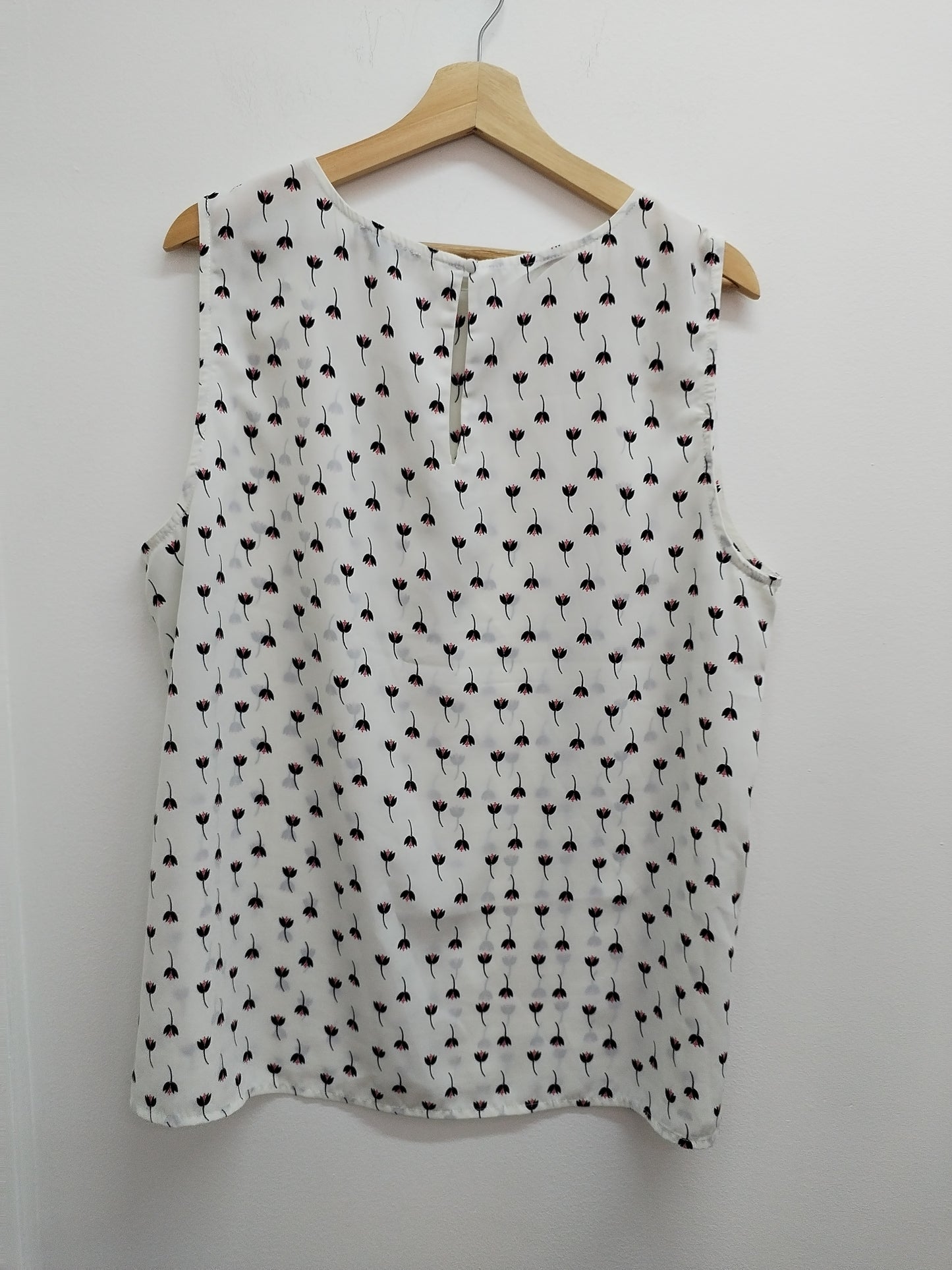 Débardeur fluide Kiabi blanc fleuri Taille XL