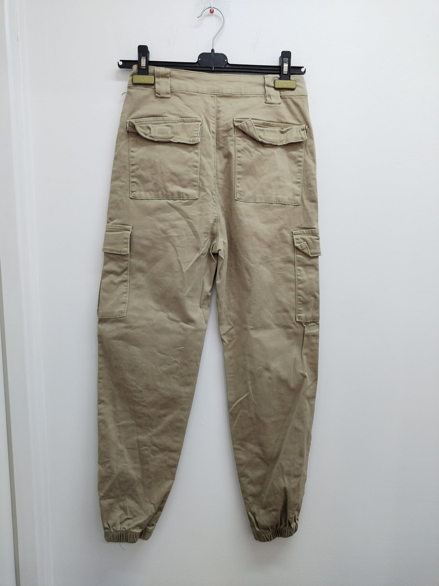 Pantalon cargo Laulia beige foncé Taille 38