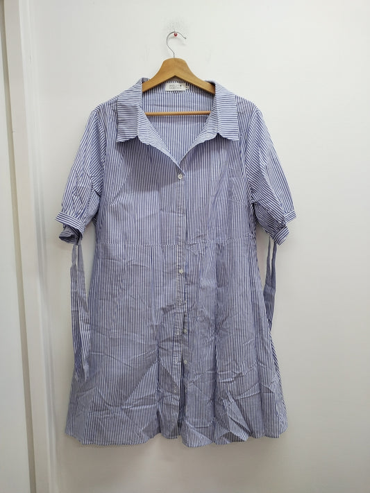 Robe manches courtes Molly Bracken rayée bleue et blanche Taille XL