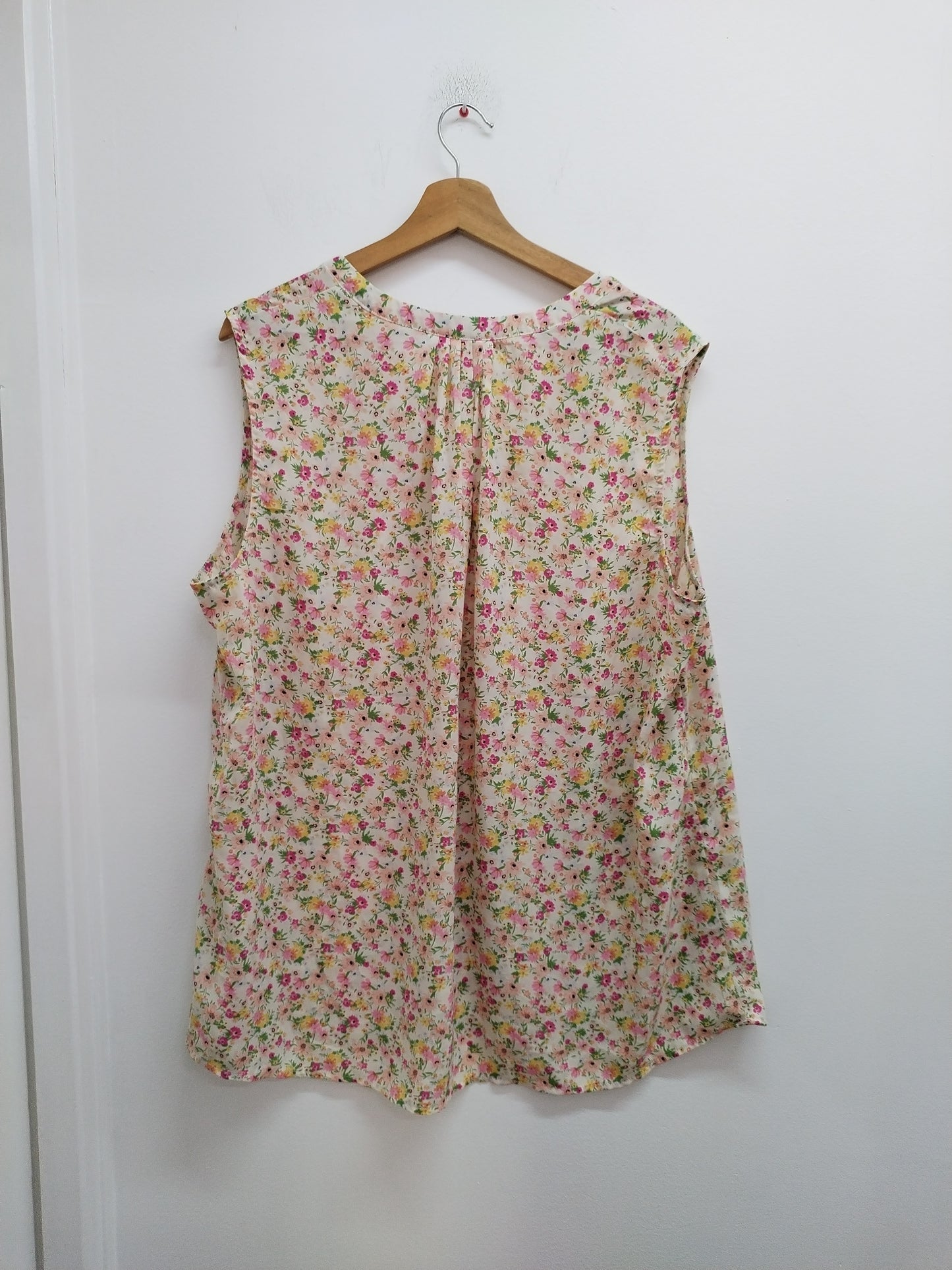 Débardeur fluide Kiabi fleuri Taille 50