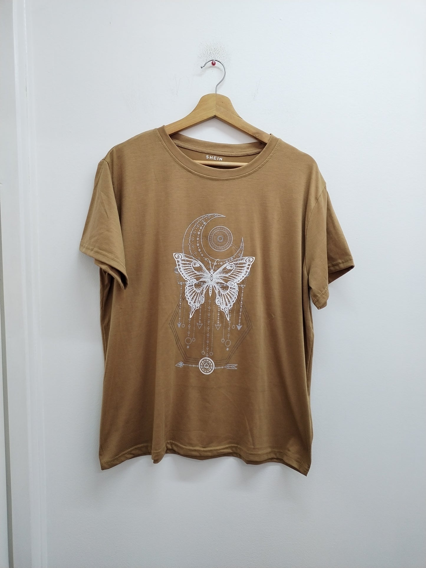 T-shirt Shein Marron avec impression Taille XXL