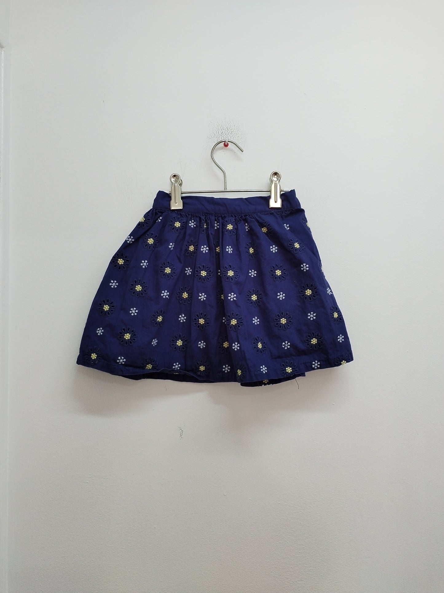 Jupe short Sergent Major bleue marine fleurie Taille 6 Ans