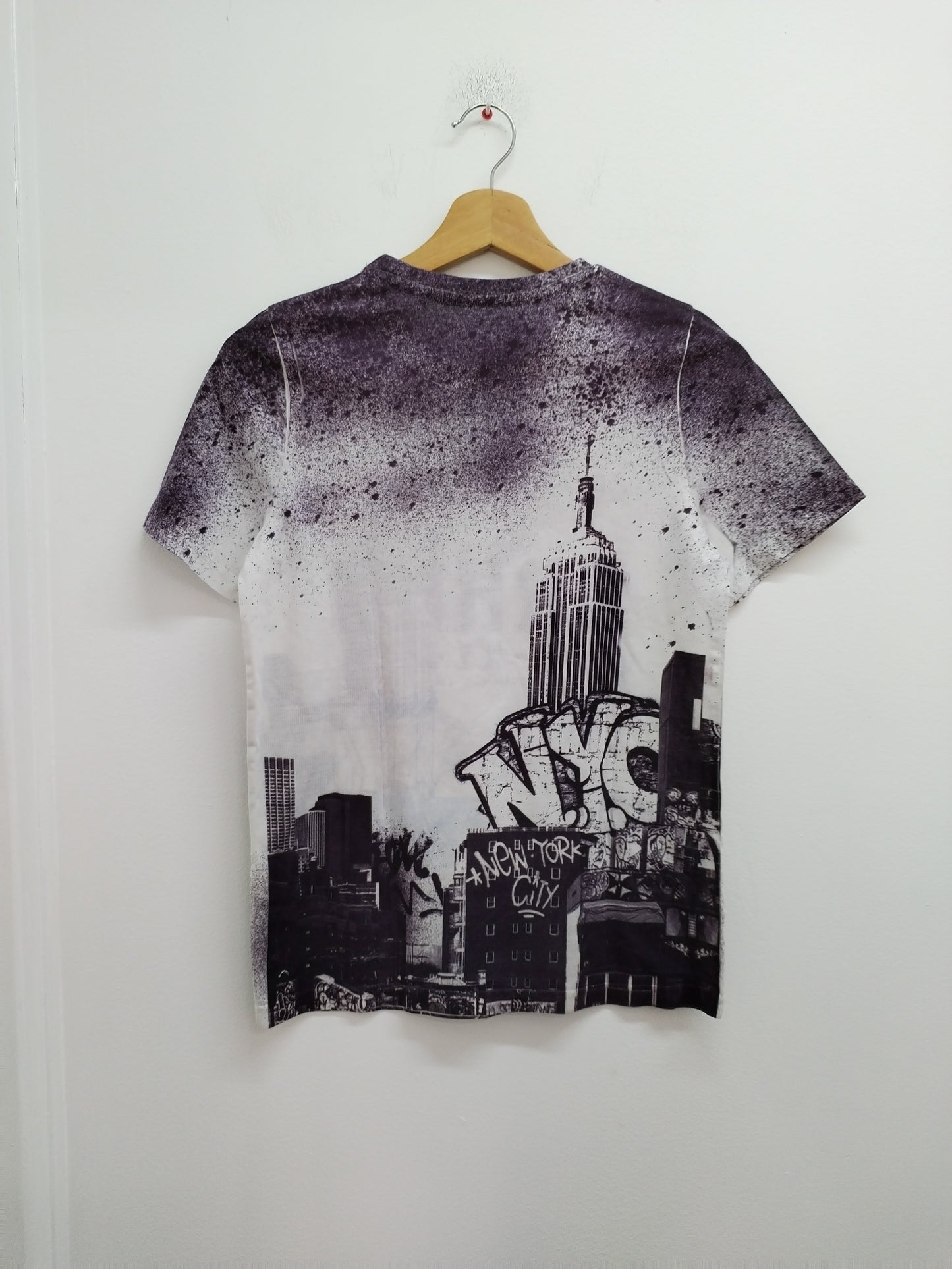 T-shirt DWD à motifs Taille 10/12 Ans