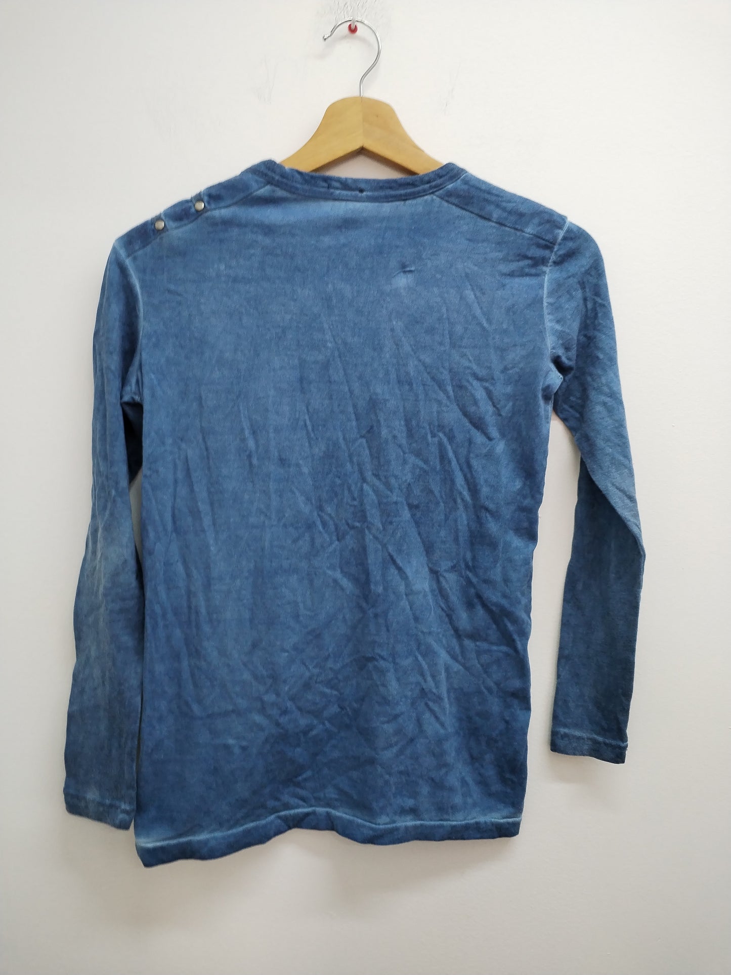 T-shirt manches longues YFK bleu délavé avec impression Taille 10/12 Ans