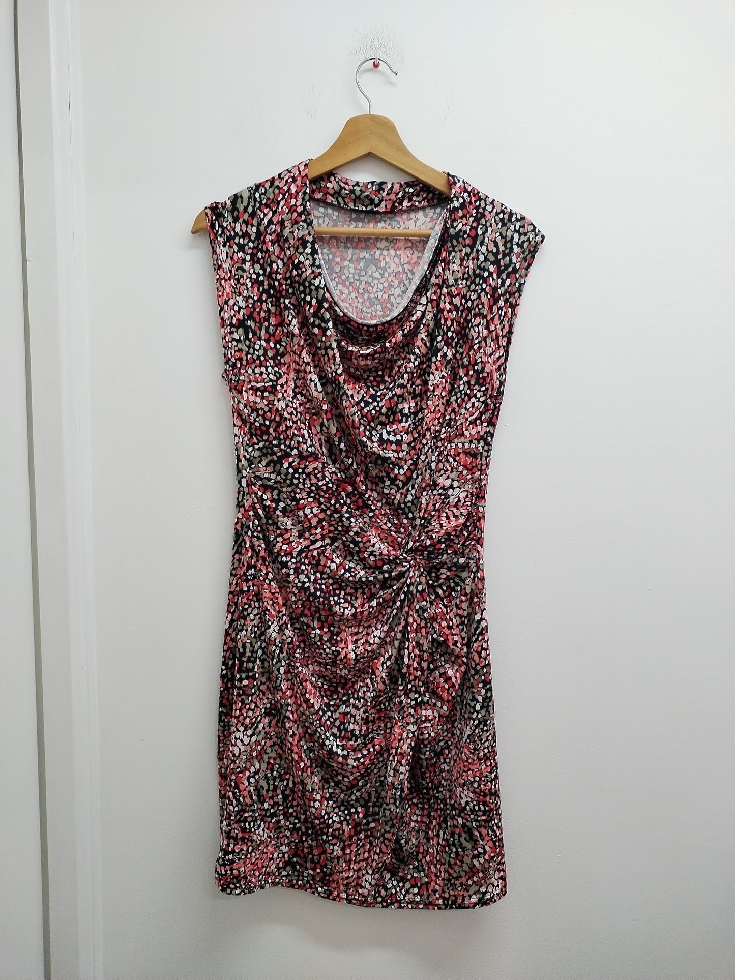 Robe sans manches R.P.Tamar noire imprimée Taille 38
