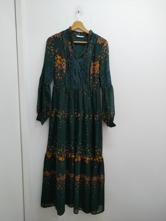 Robe longue manches longues Camaïeu verte à motifs Taille S