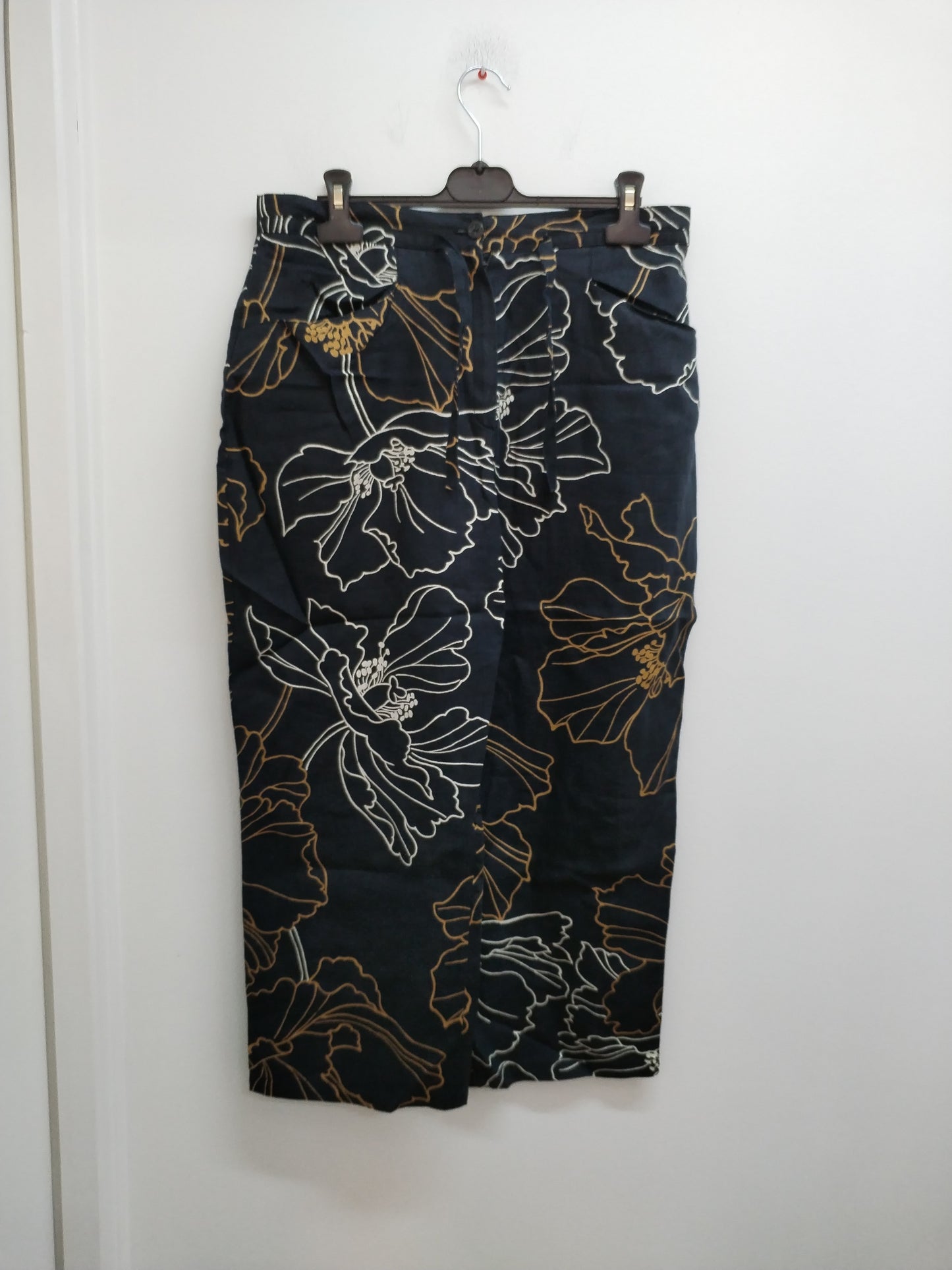 Pantacourt Christine Laure noir à motifs Taille 40