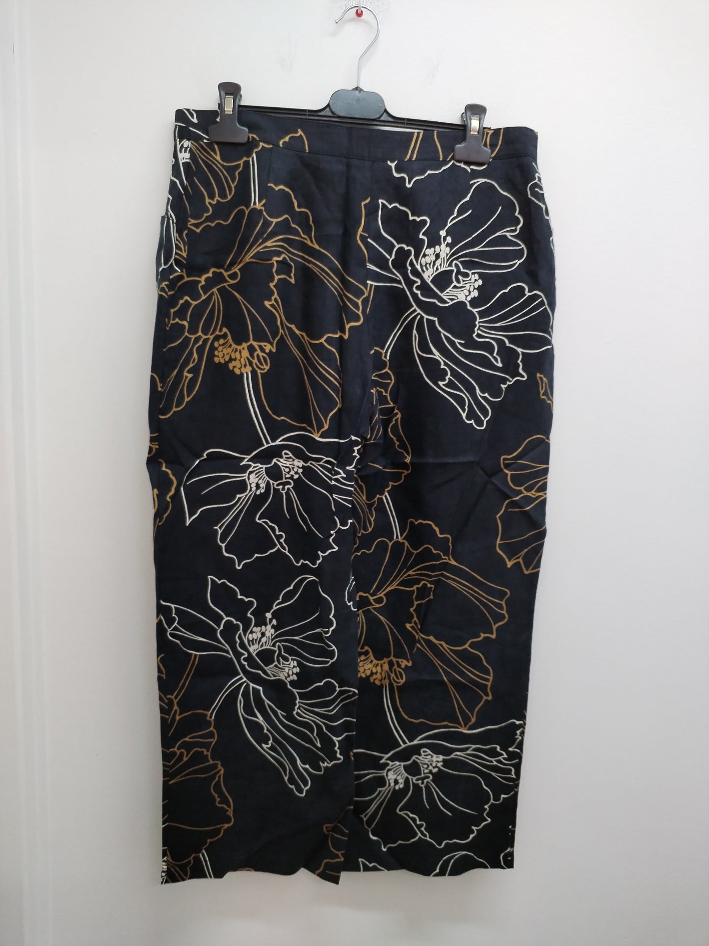 Pantacourt Christine Laure noir à motifs Taille 40