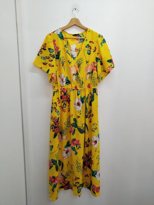 Robe longue manches courtes Kiabi jaune fleurie Taille 46